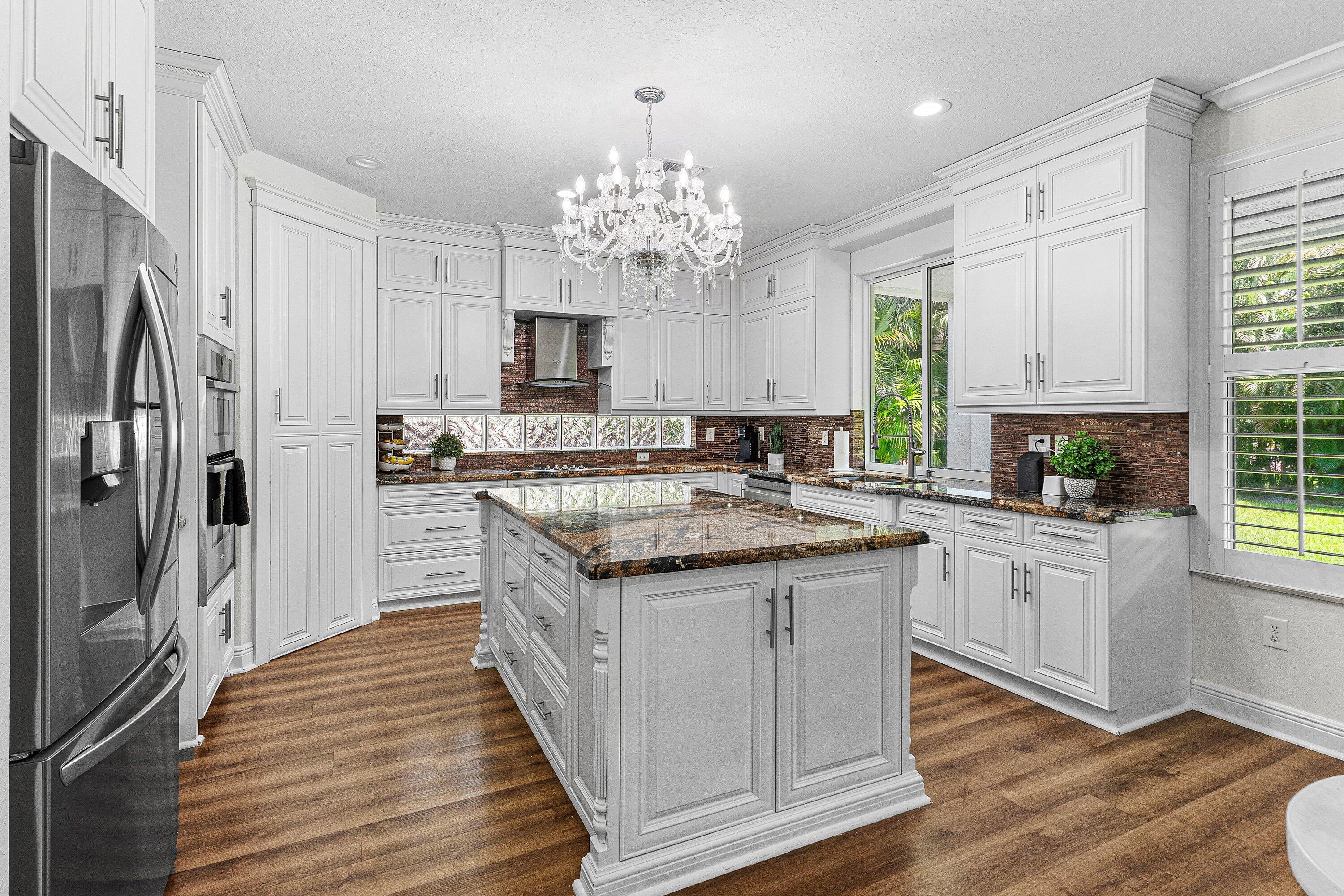 CANYON ISLES - Residential