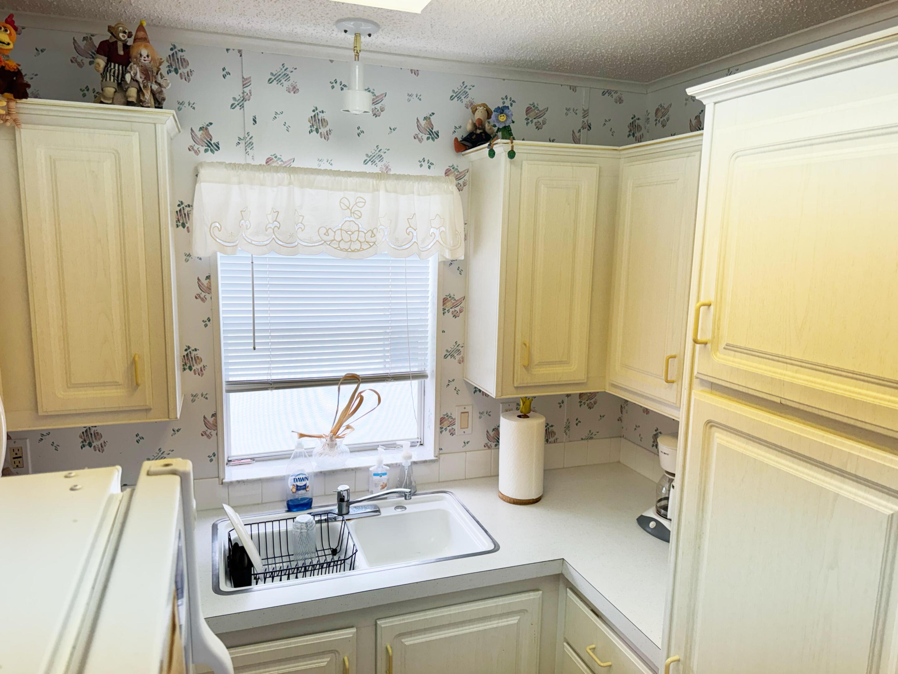 BRINY BREEZES INC - Residential