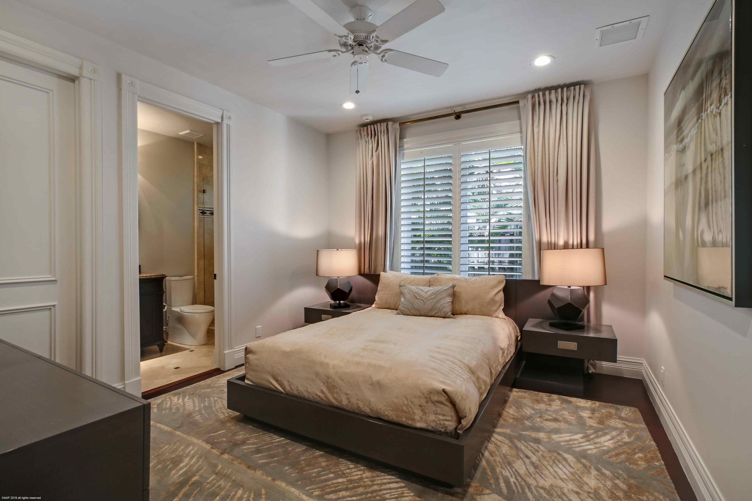 Tequesta Country Club - Residential