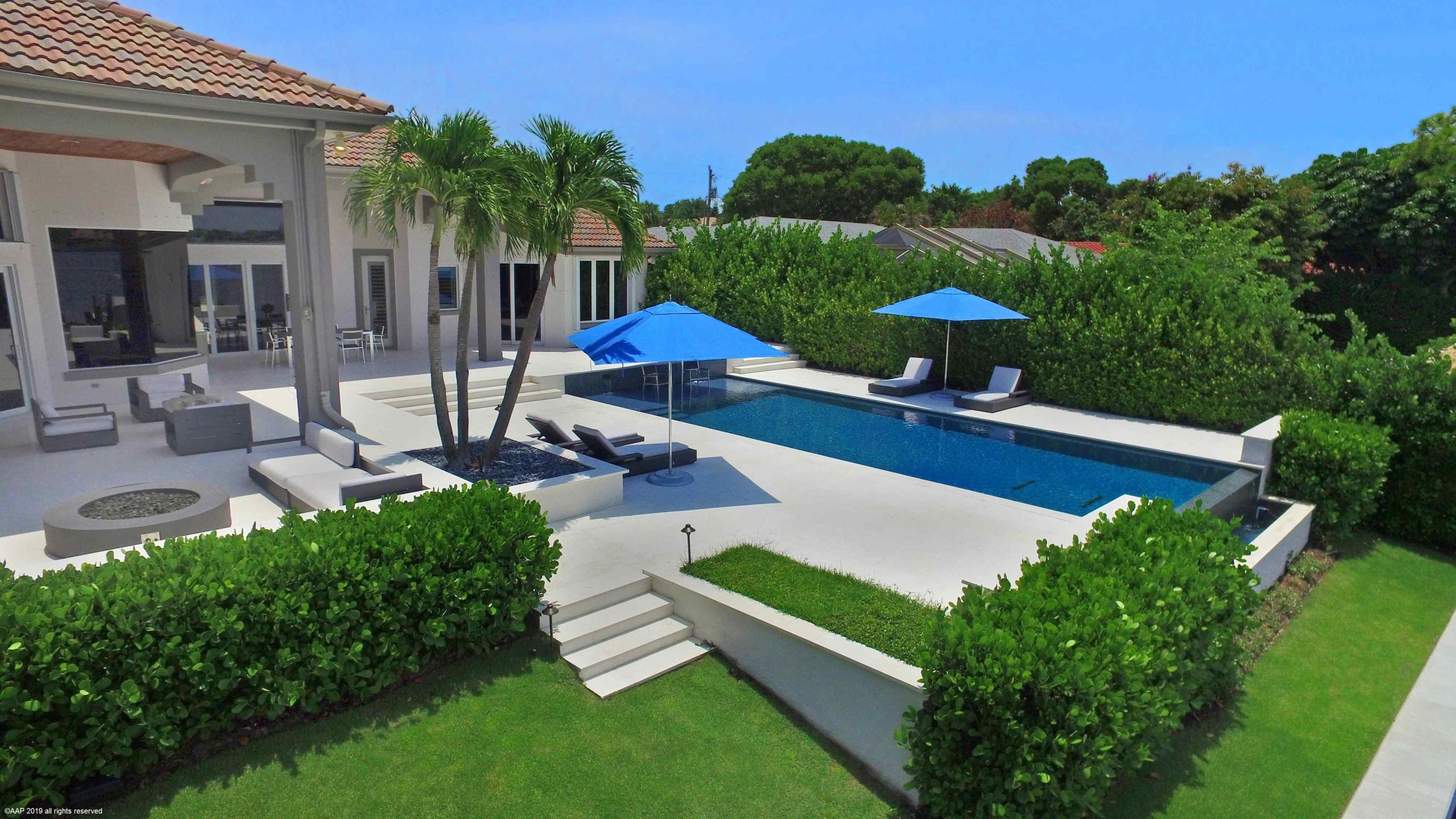 Tequesta Country Club - Residential