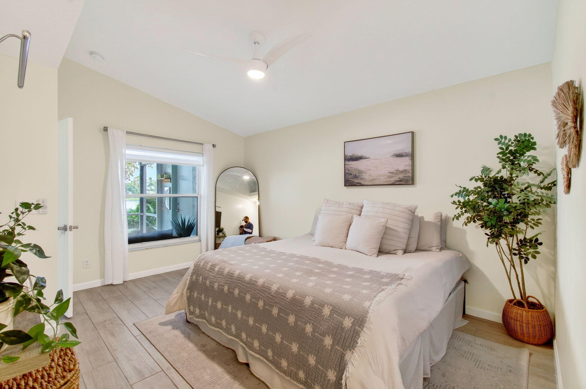 LAKE CHARLESTON - Residential