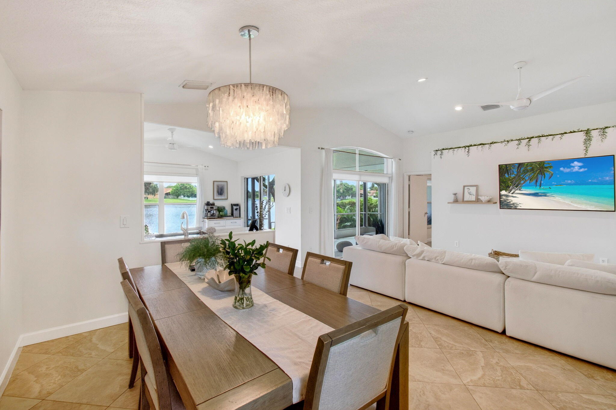 LAKE CHARLESTON - Residential