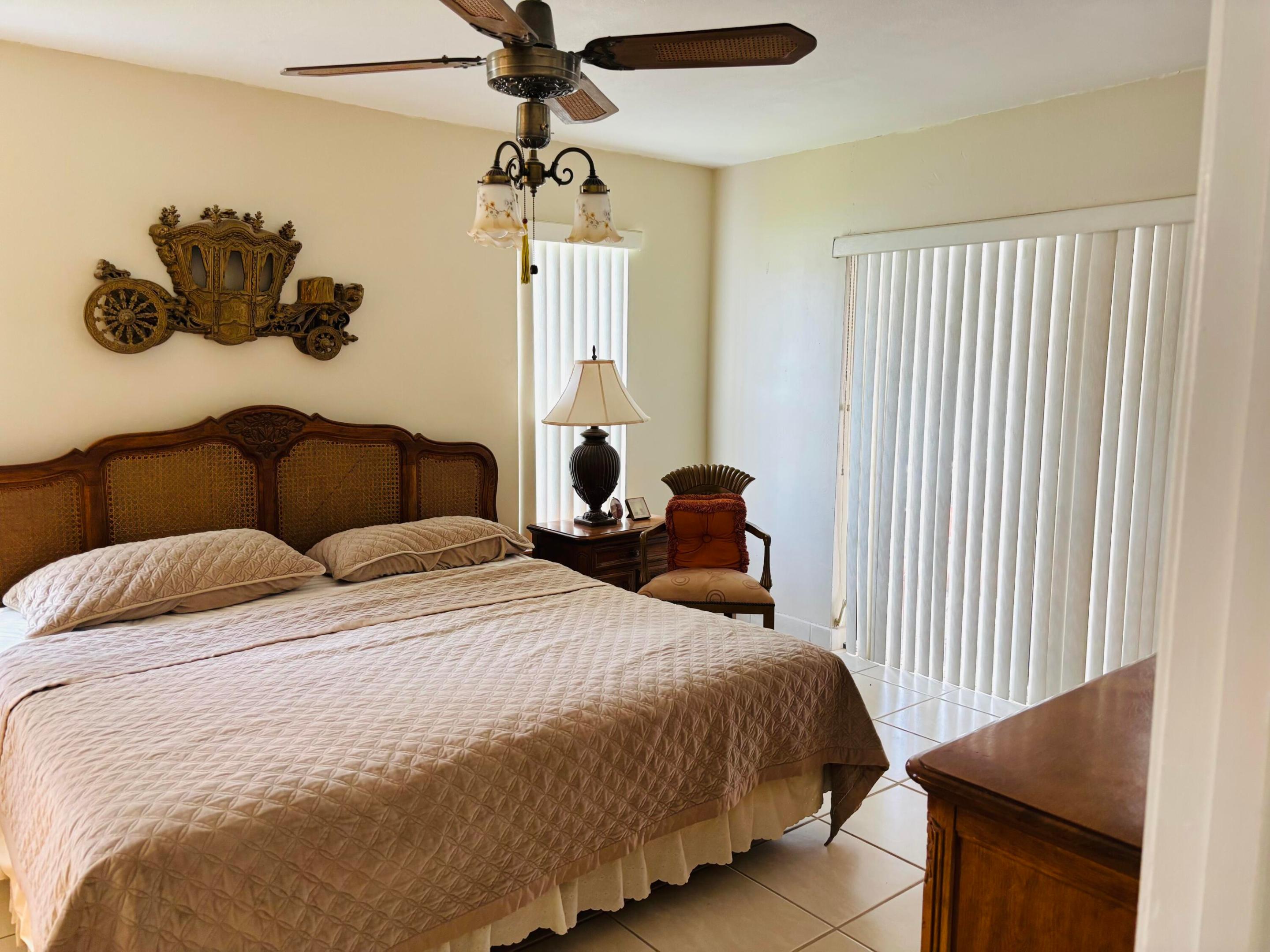 CRYSTAL HEIGHTS - Residential