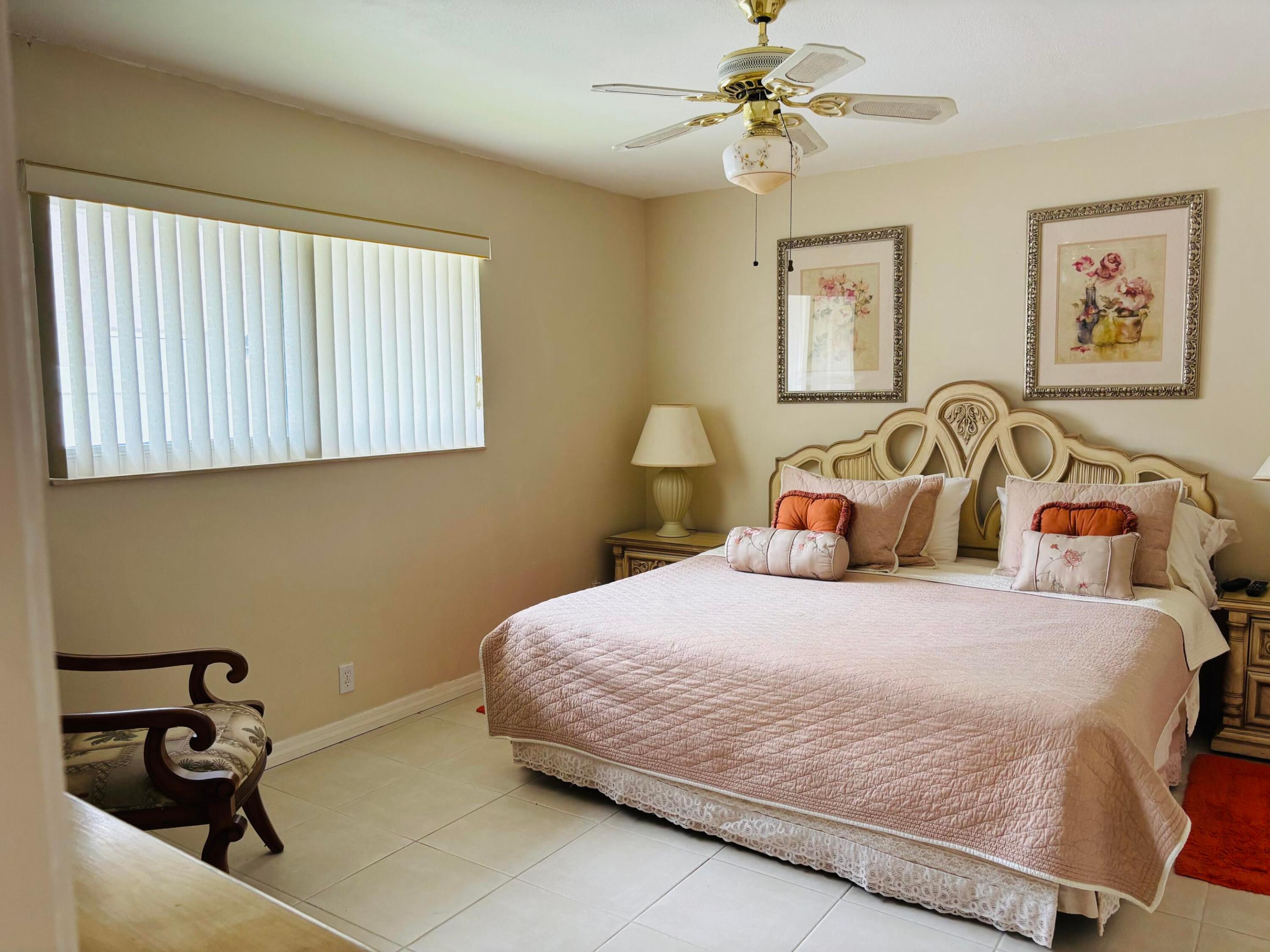CRYSTAL HEIGHTS - Residential