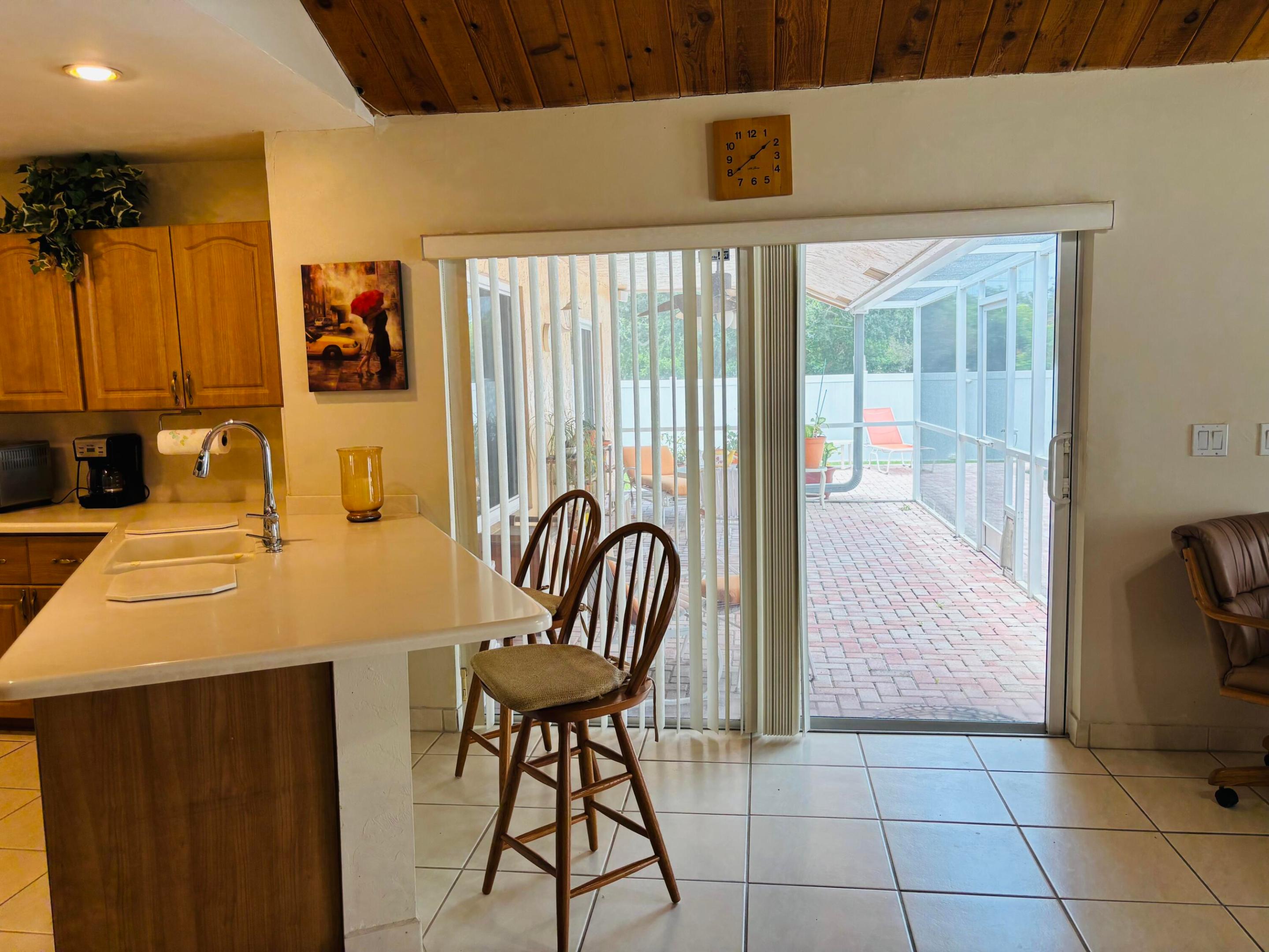 CRYSTAL HEIGHTS - Residential