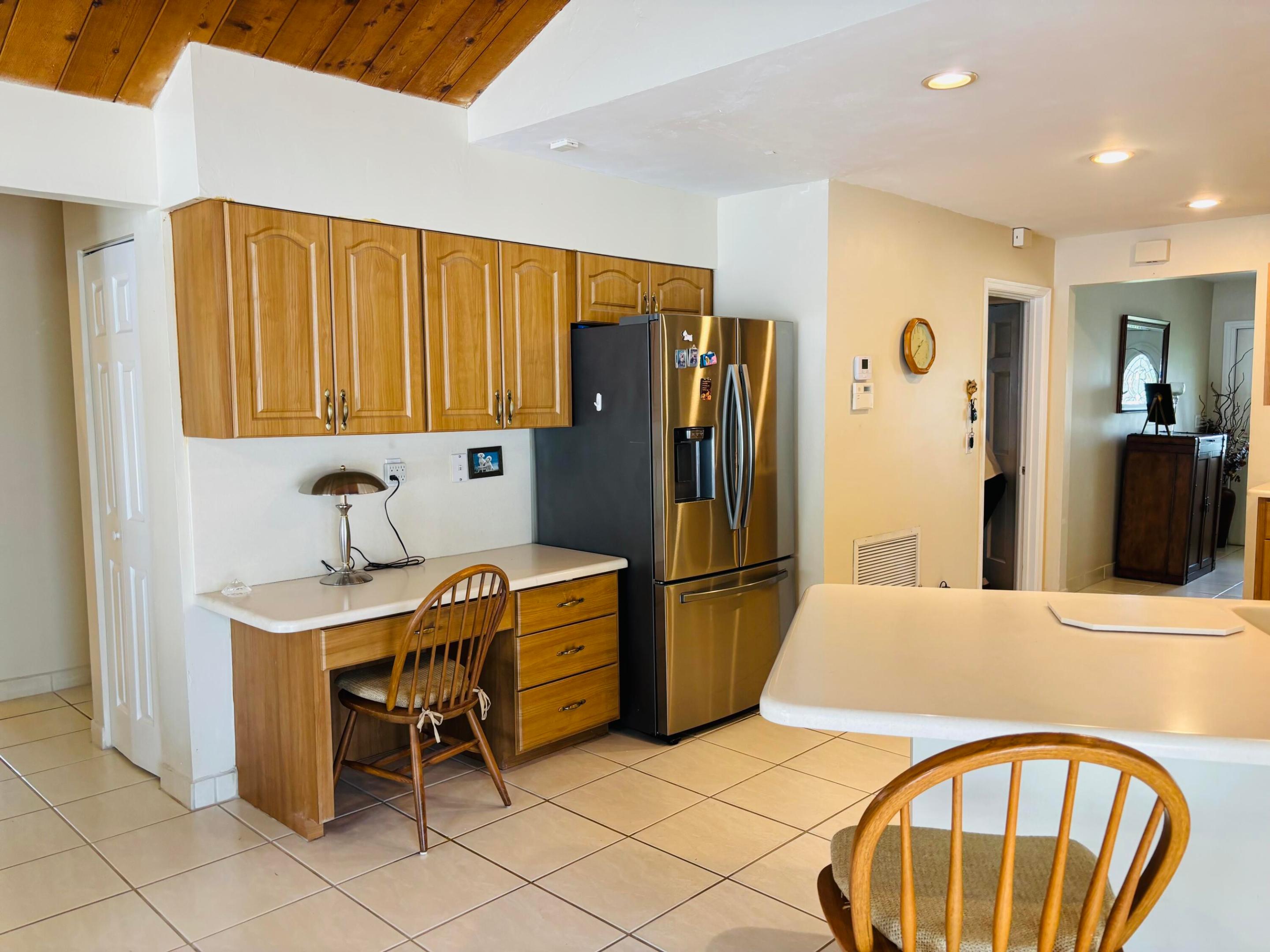 CRYSTAL HEIGHTS - Residential