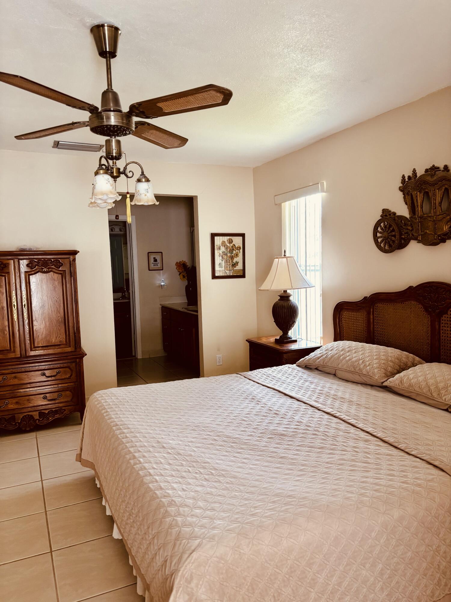 CRYSTAL HEIGHTS - Residential