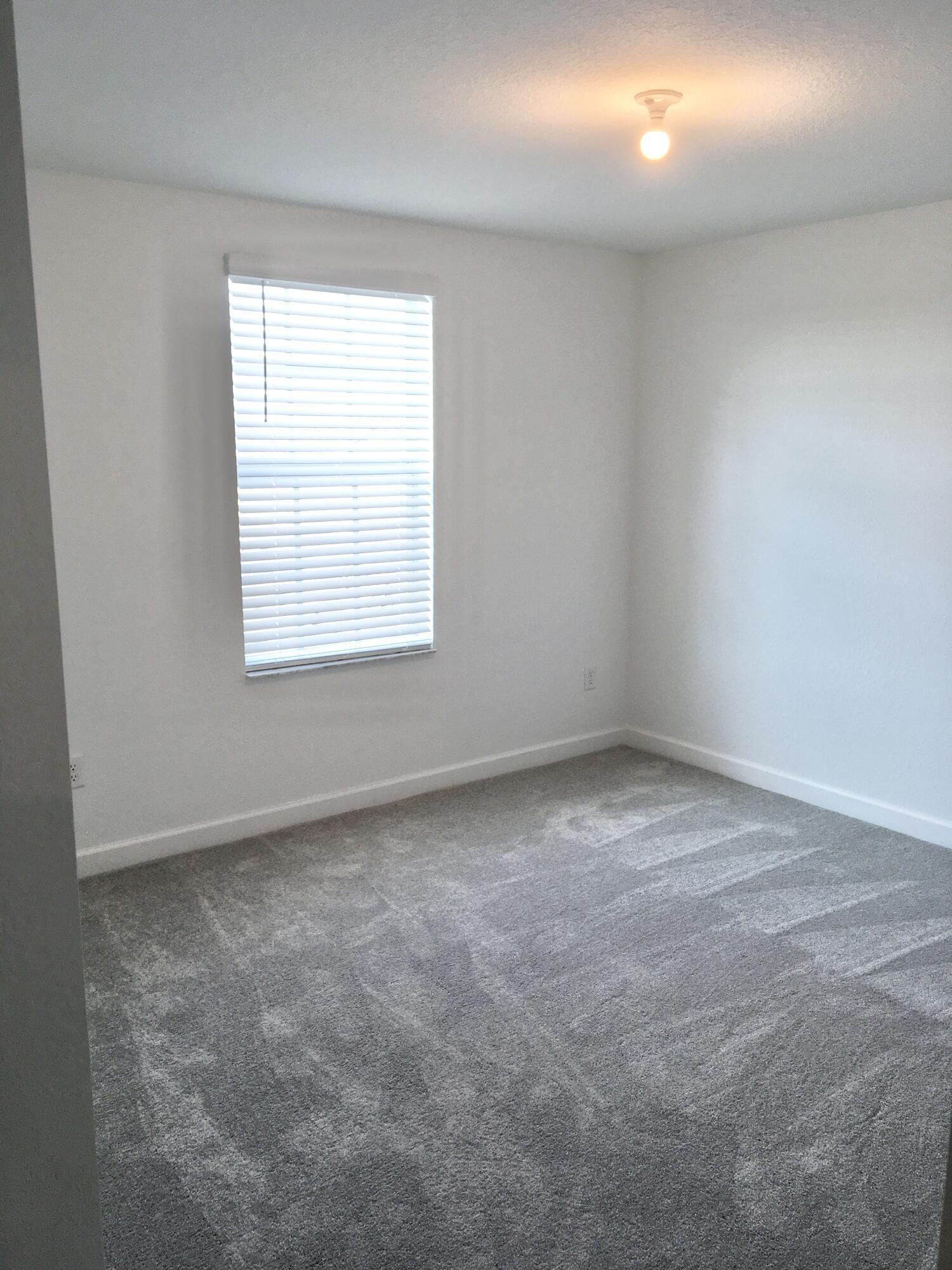 VERANO SOUTH PUD 1 - POD G - PLAT NO. 1 - Residential Lease