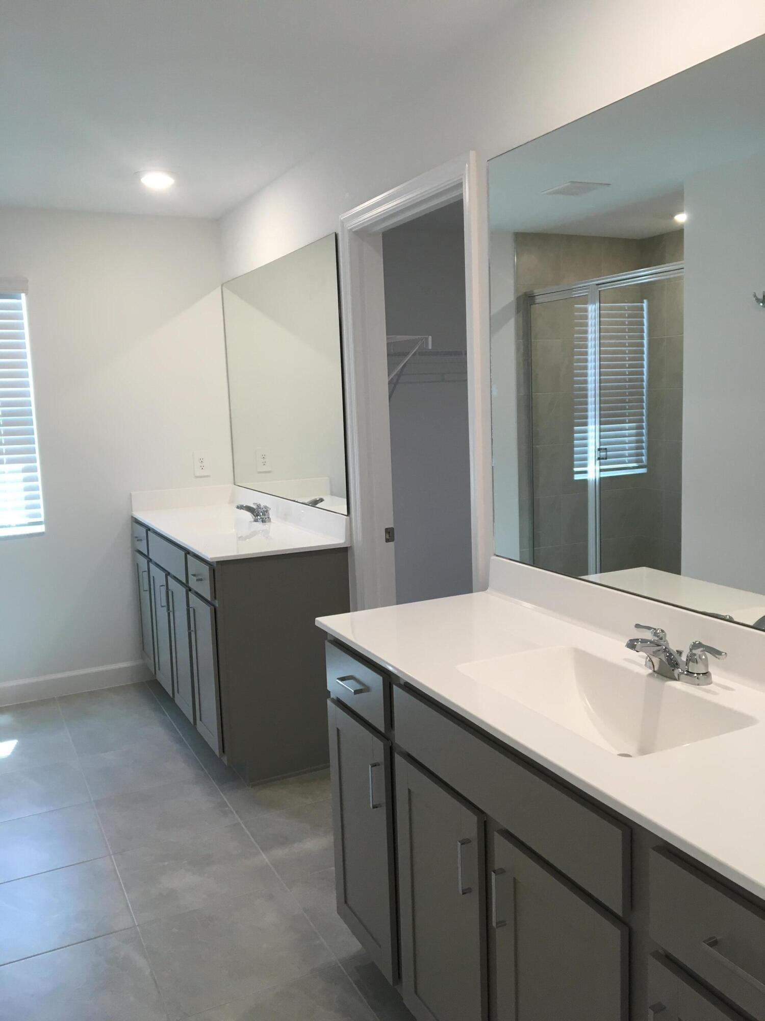 VERANO SOUTH PUD 1 - POD G - PLAT NO. 1 - Residential Lease