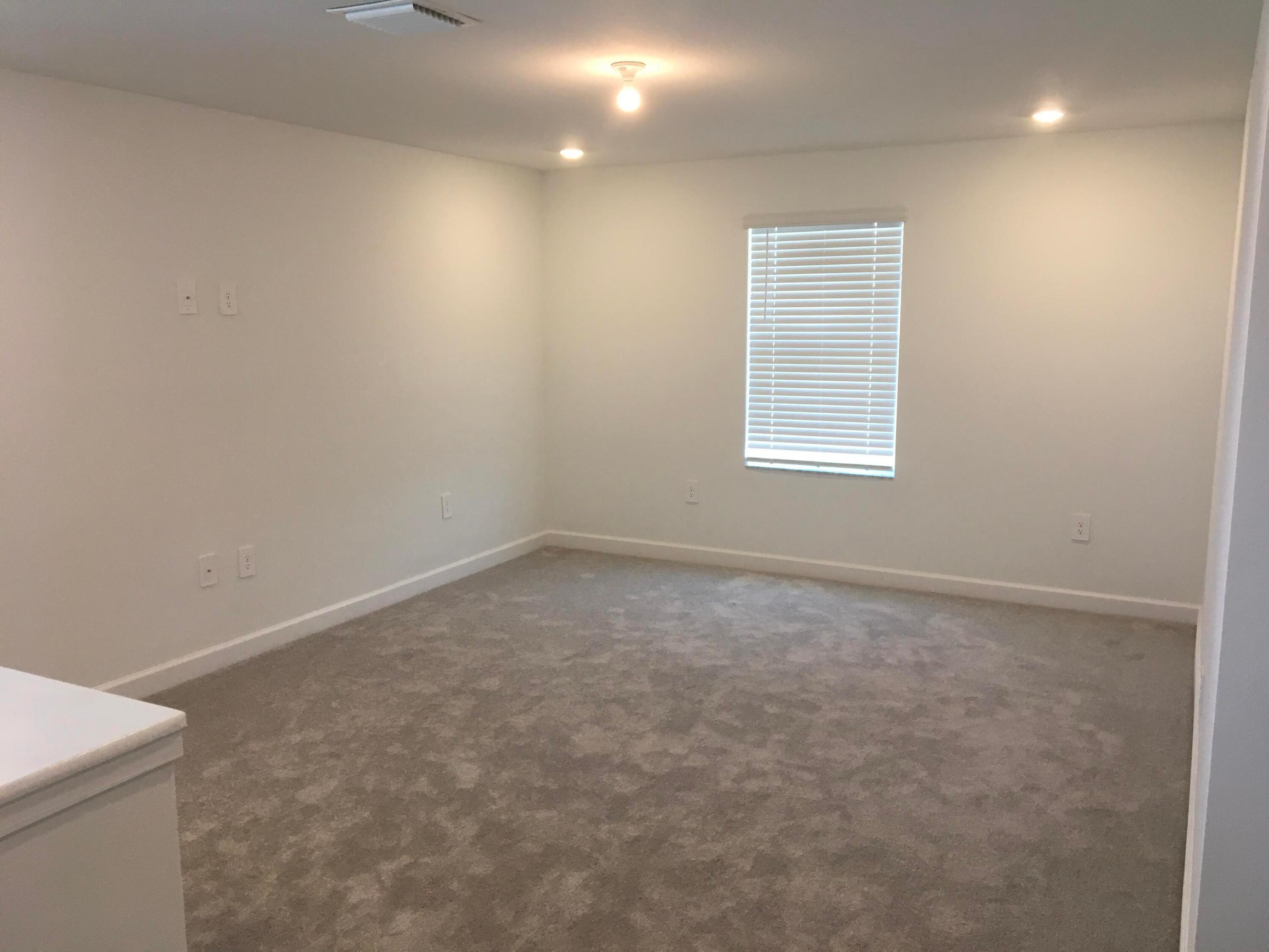 VERANO SOUTH PUD 1 - POD G - PLAT NO. 1 - Residential Lease