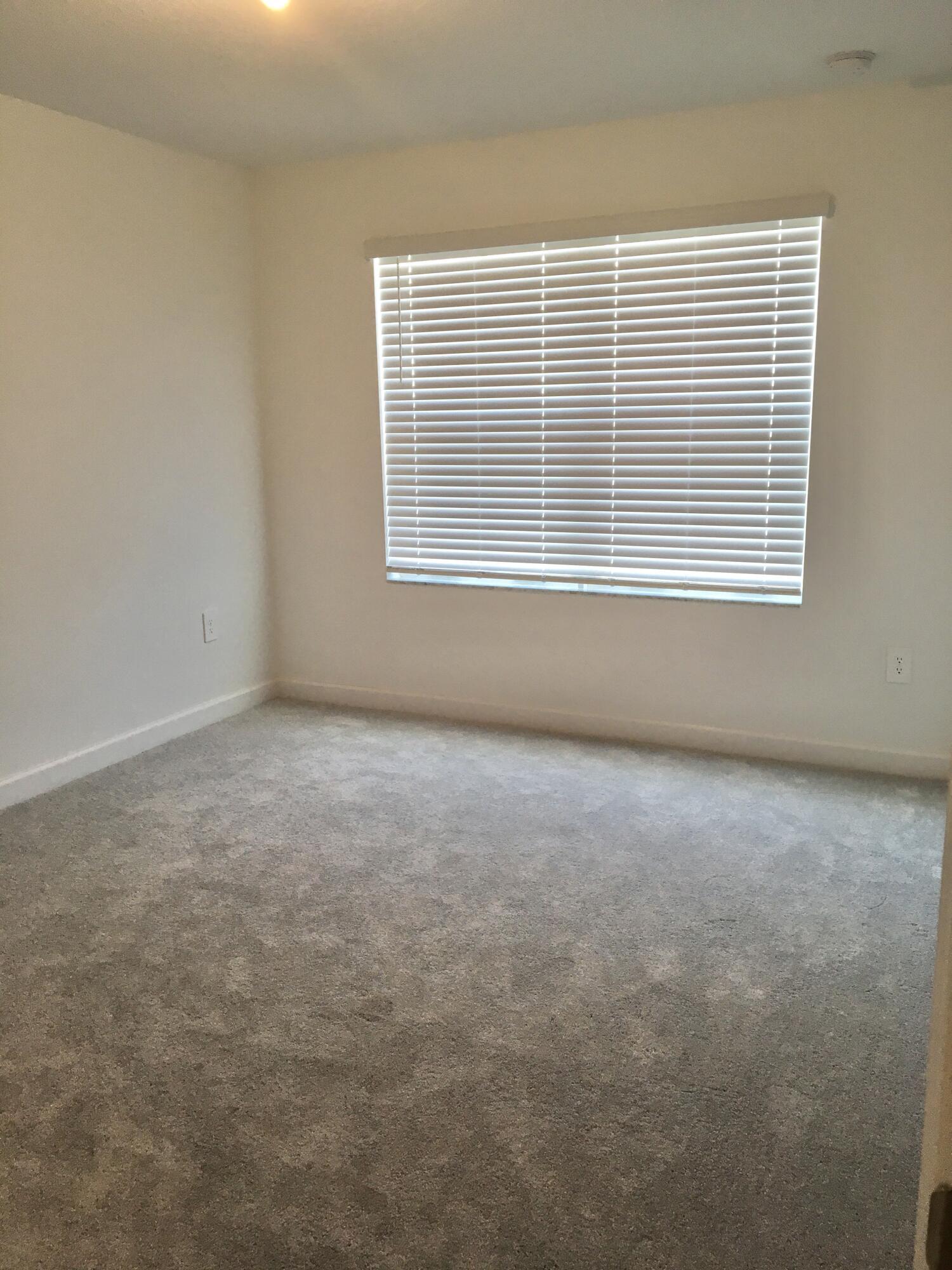 VERANO SOUTH PUD 1 - POD G - PLAT NO. 1 - Residential Lease
