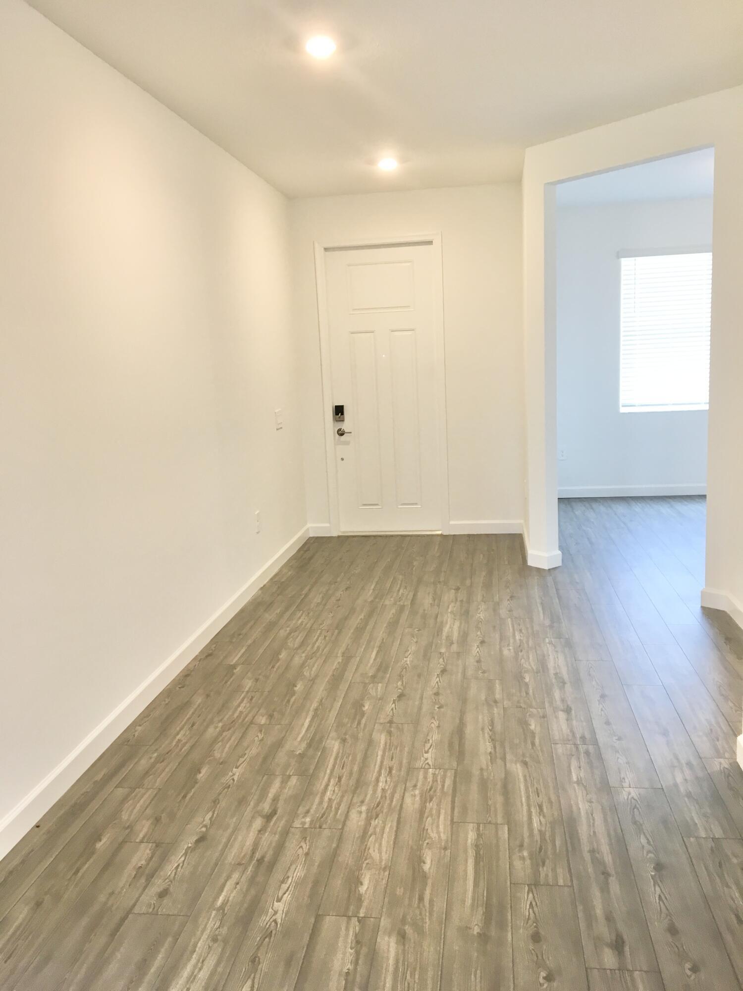 VERANO SOUTH PUD 1 - POD G - PLAT NO. 1 - Residential Lease