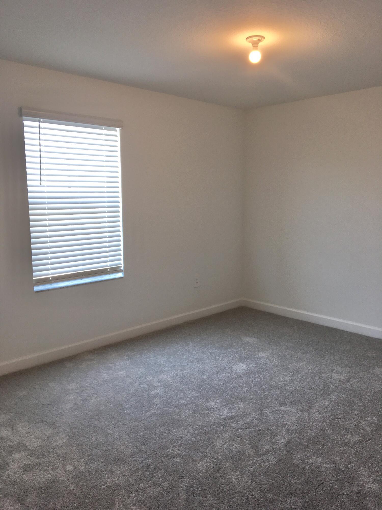 VERANO SOUTH PUD 1 - POD G - PLAT NO. 1 - Residential Lease
