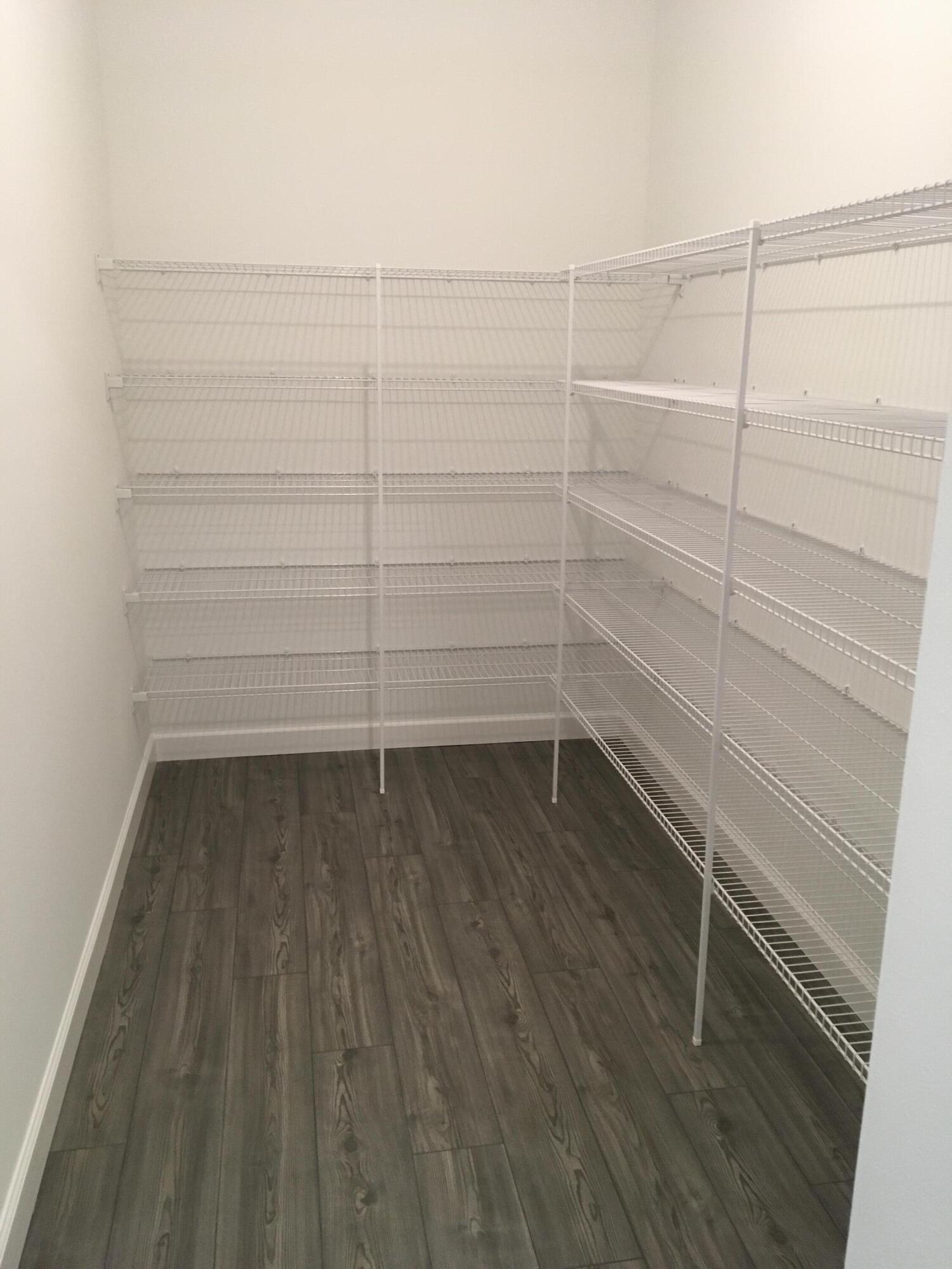 VERANO SOUTH PUD 1 - POD G - PLAT NO. 1 - Residential Lease