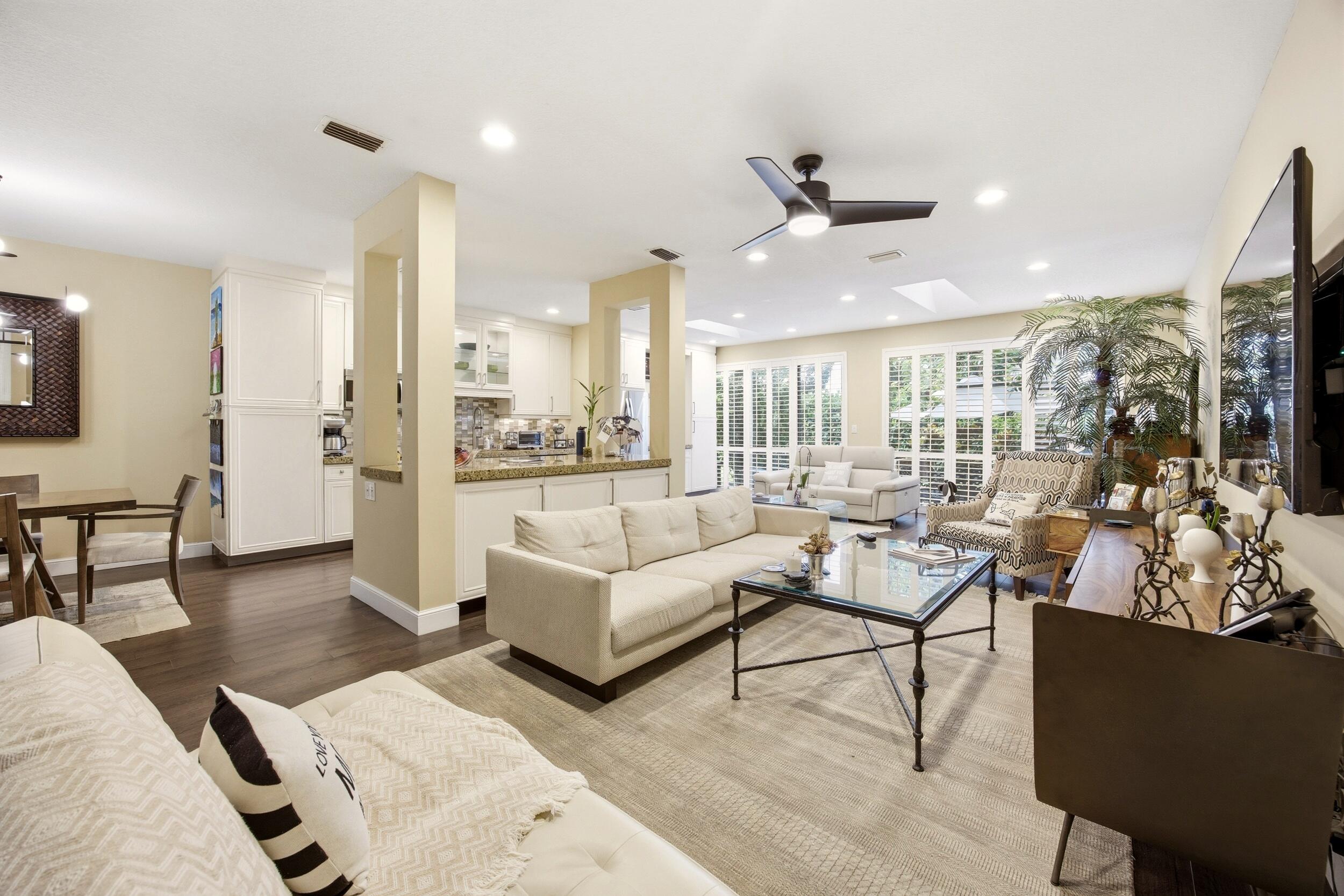 PLUM AT BOCA POINTE CONDOS ONE THRU 15 FILED IN OR - Residential