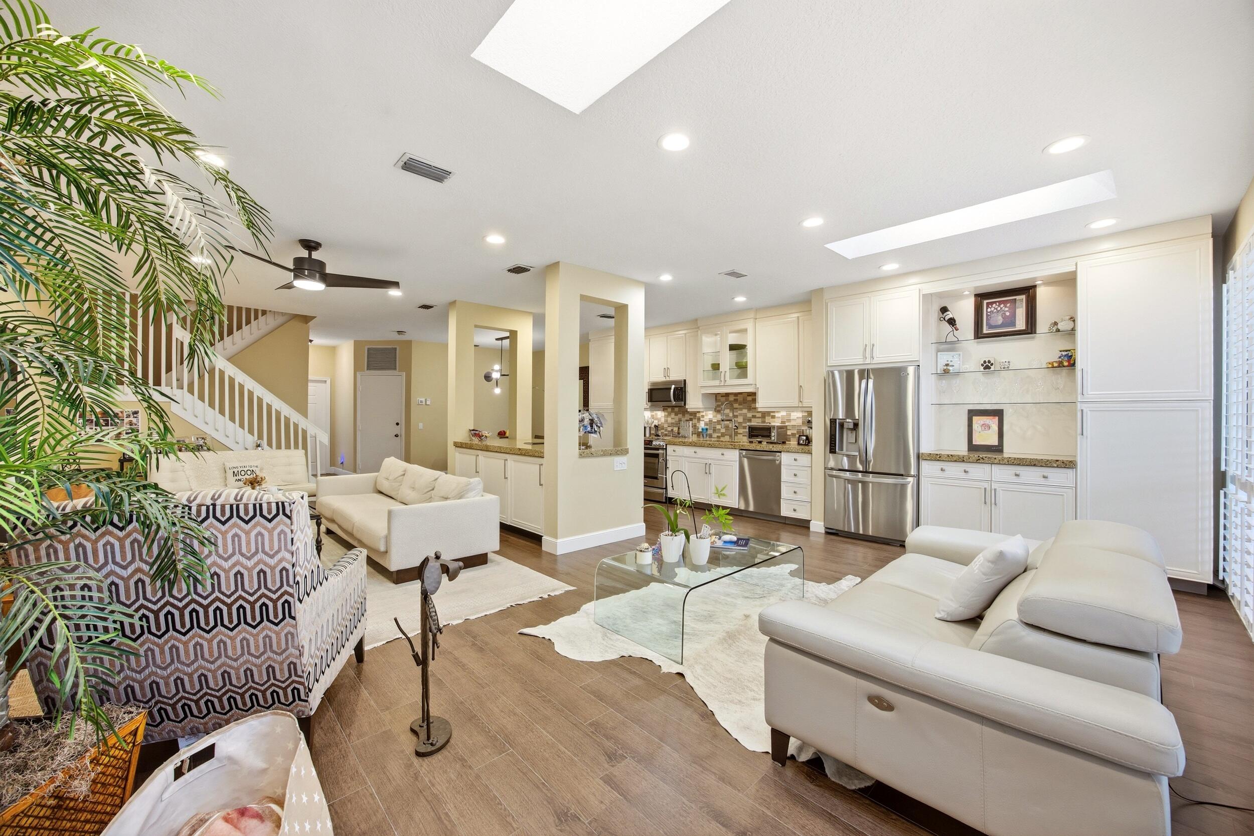PLUM AT BOCA POINTE CONDOS ONE THRU 15 FILED IN OR - Residential