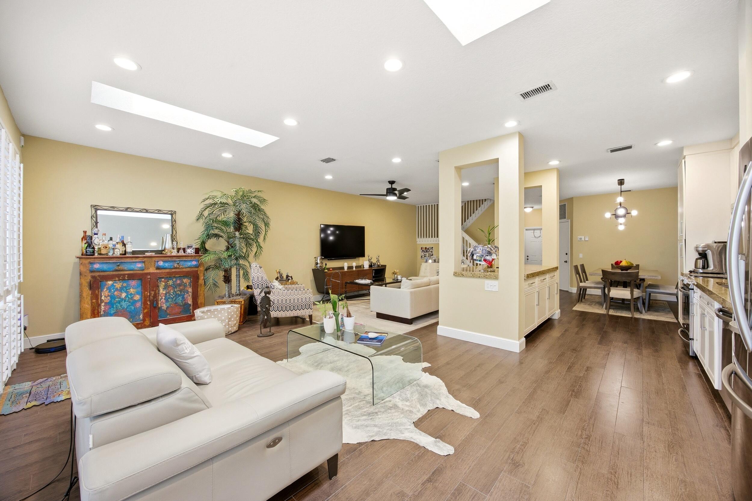 PLUM AT BOCA POINTE CONDOS ONE THRU 15 FILED IN OR - Residential