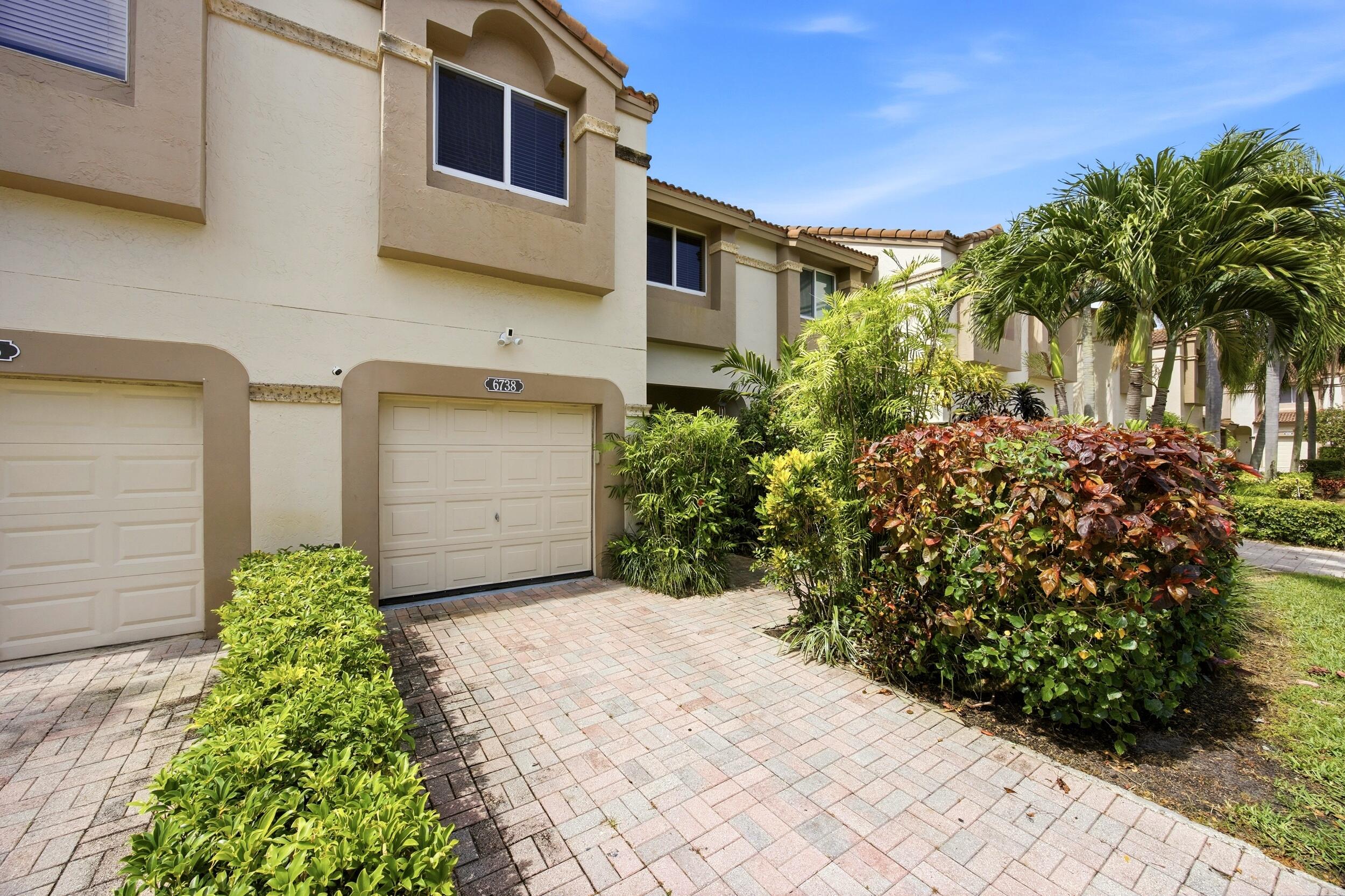 PLUM AT BOCA POINTE CONDOS ONE THRU 15 FILED IN OR - Residential