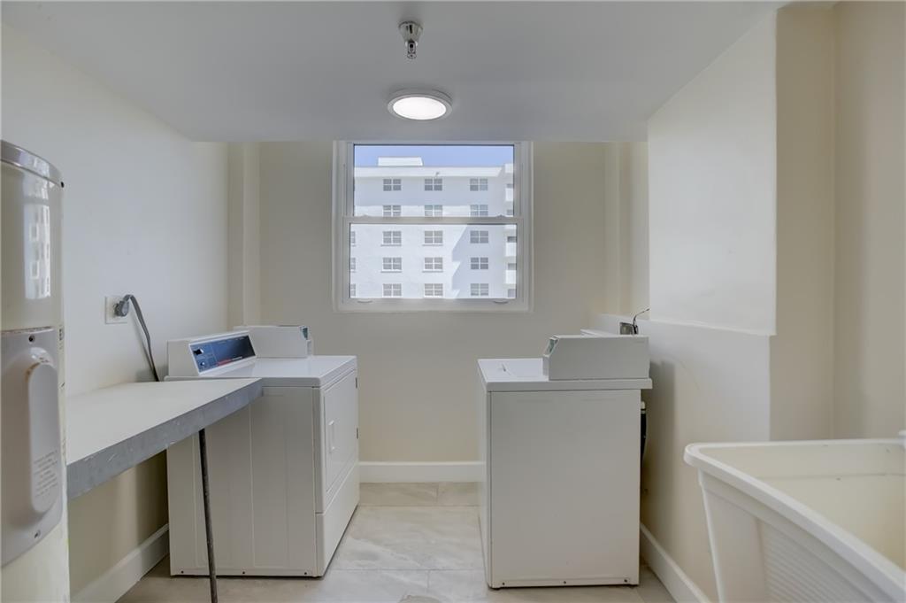 Hyde Park Towers - Residential