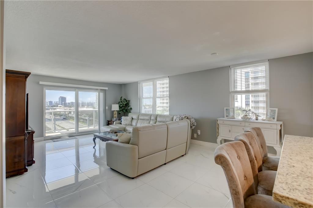Hyde Park Towers - Residential