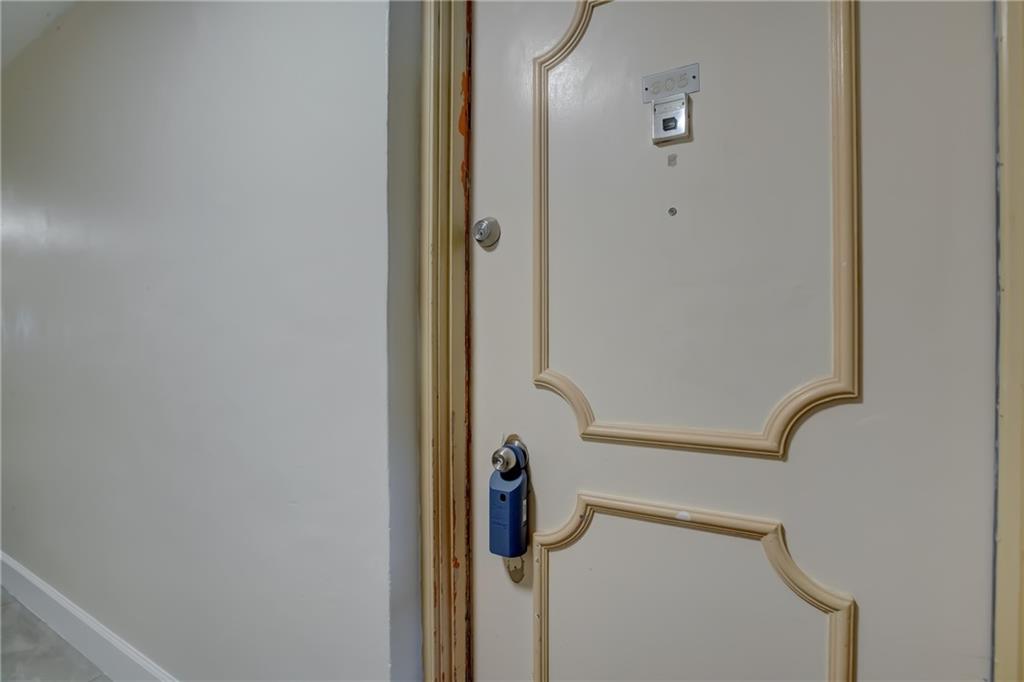 Hyde Park Towers - Residential