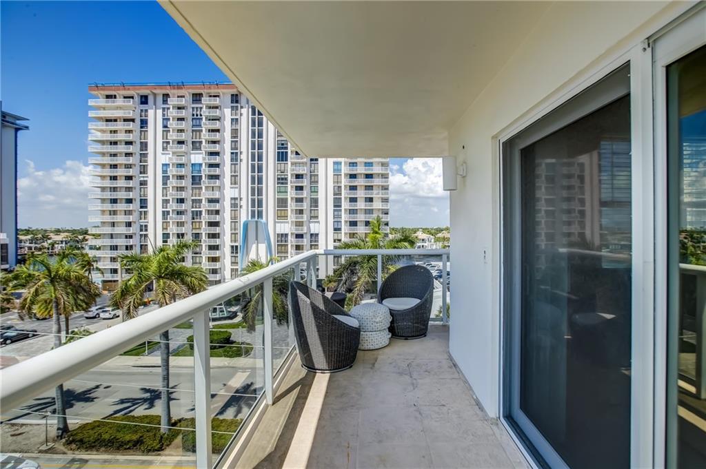 Hyde Park Towers - Residential