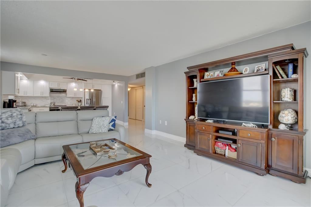 Hyde Park Towers - Residential
