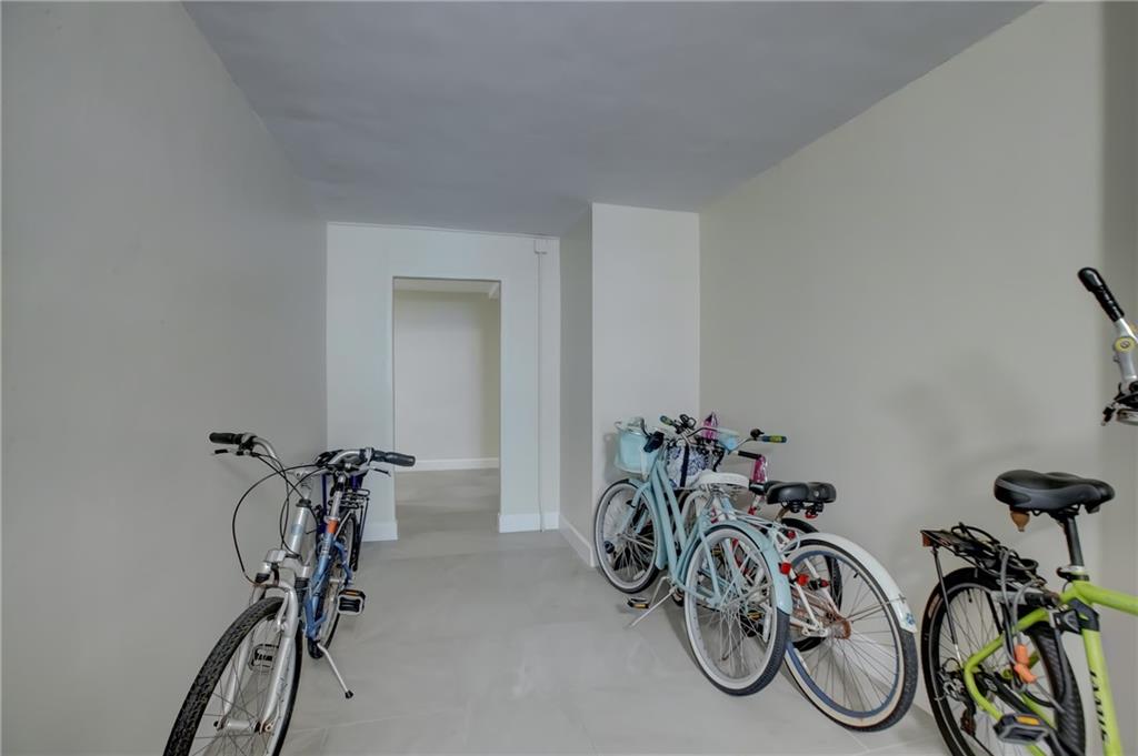 Hyde Park Towers - Residential