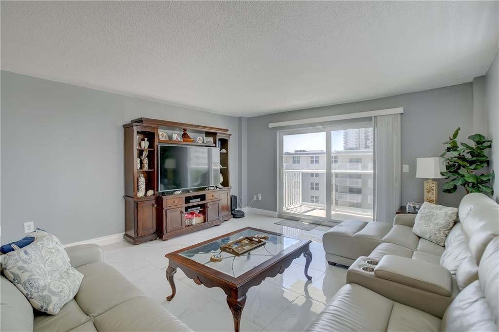 Hyde Park Towers - Residential