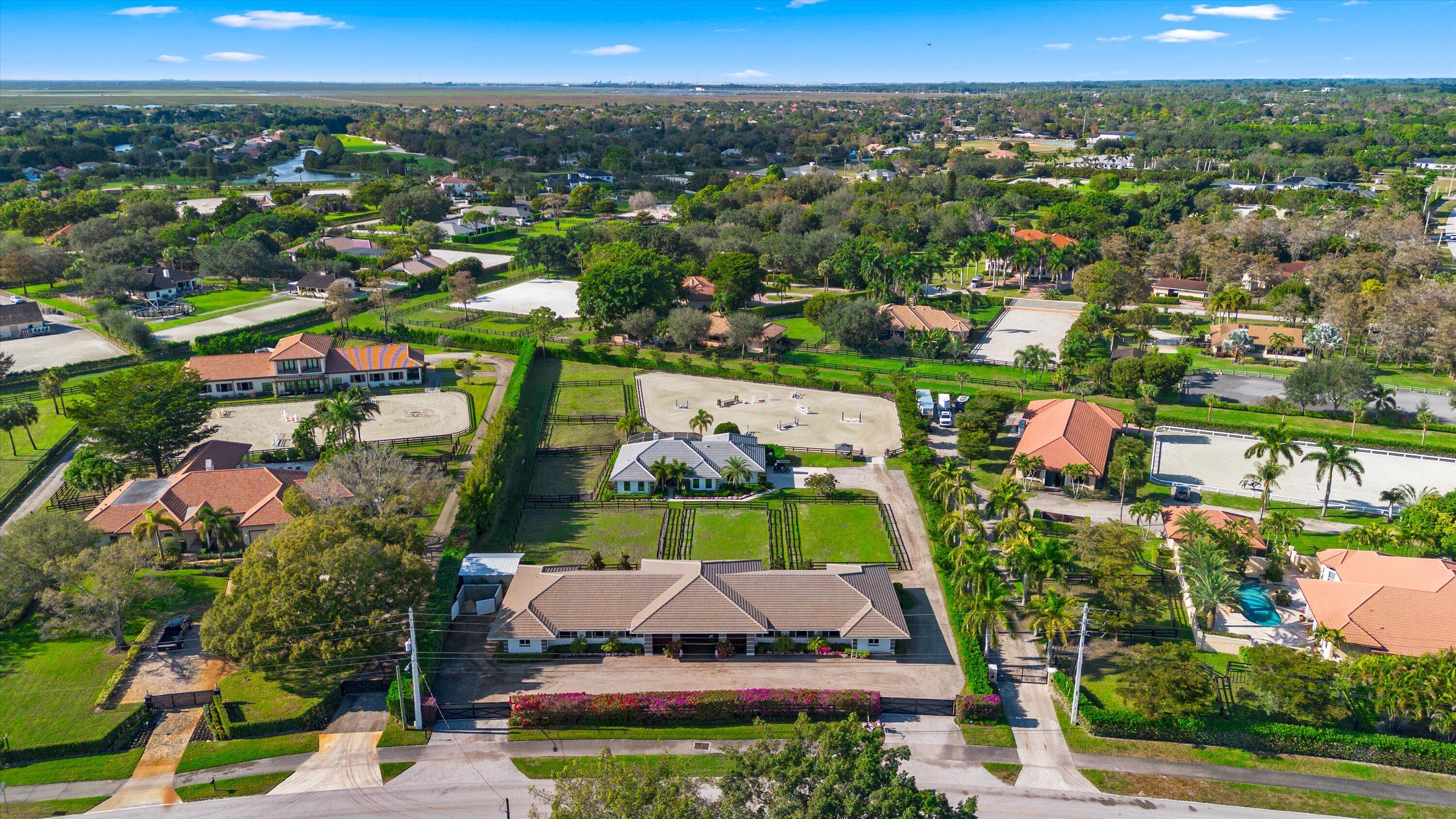 PADDOCK PARK 2 OF WELLINGTON - Residential