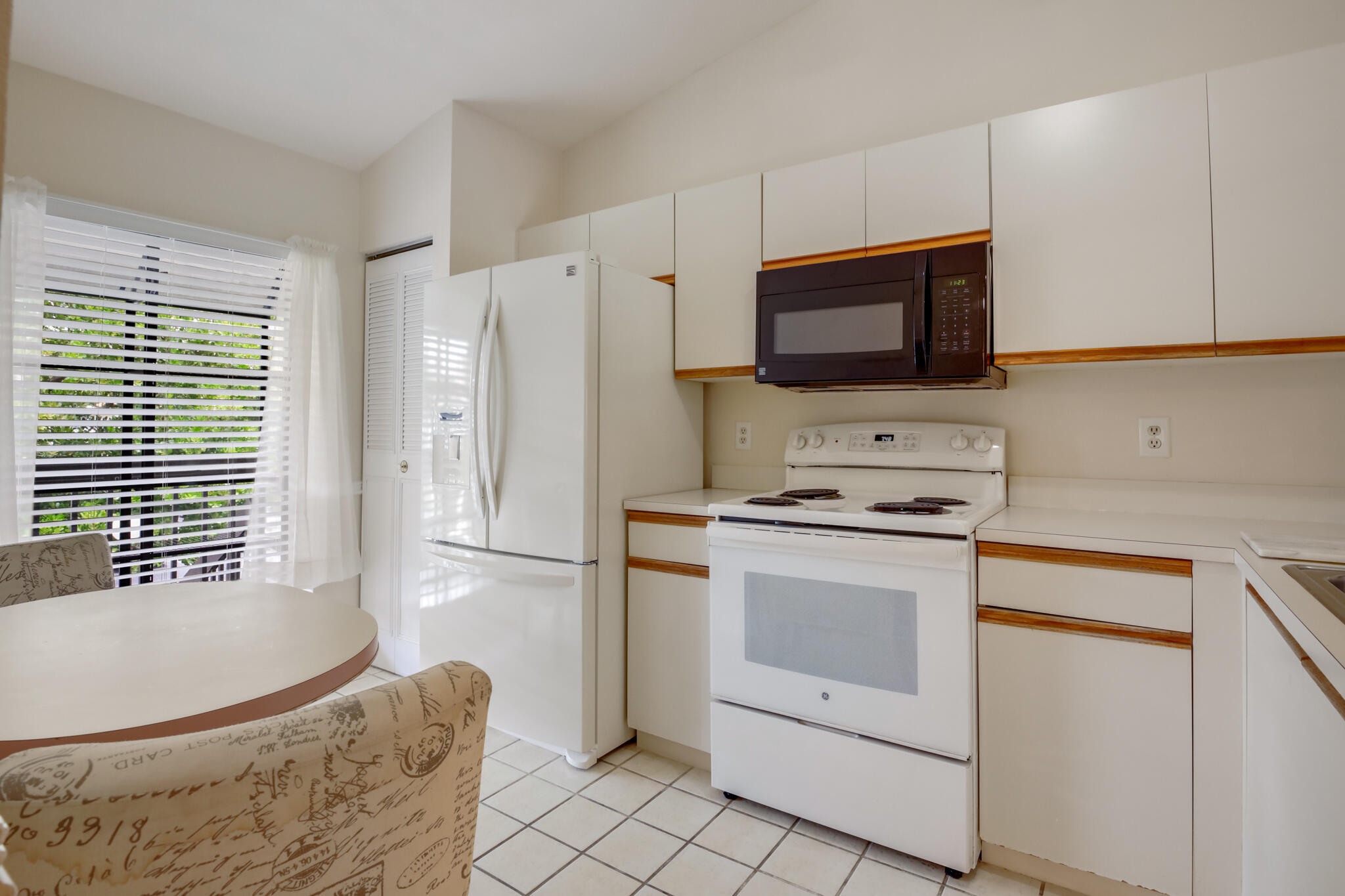 LUCERNE PARK CONDOS - Residential