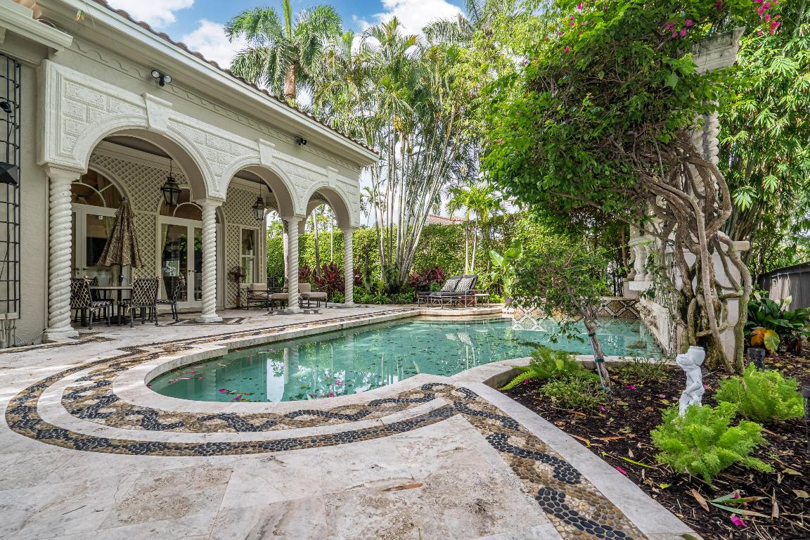 ADDISON ESTATES - Residential