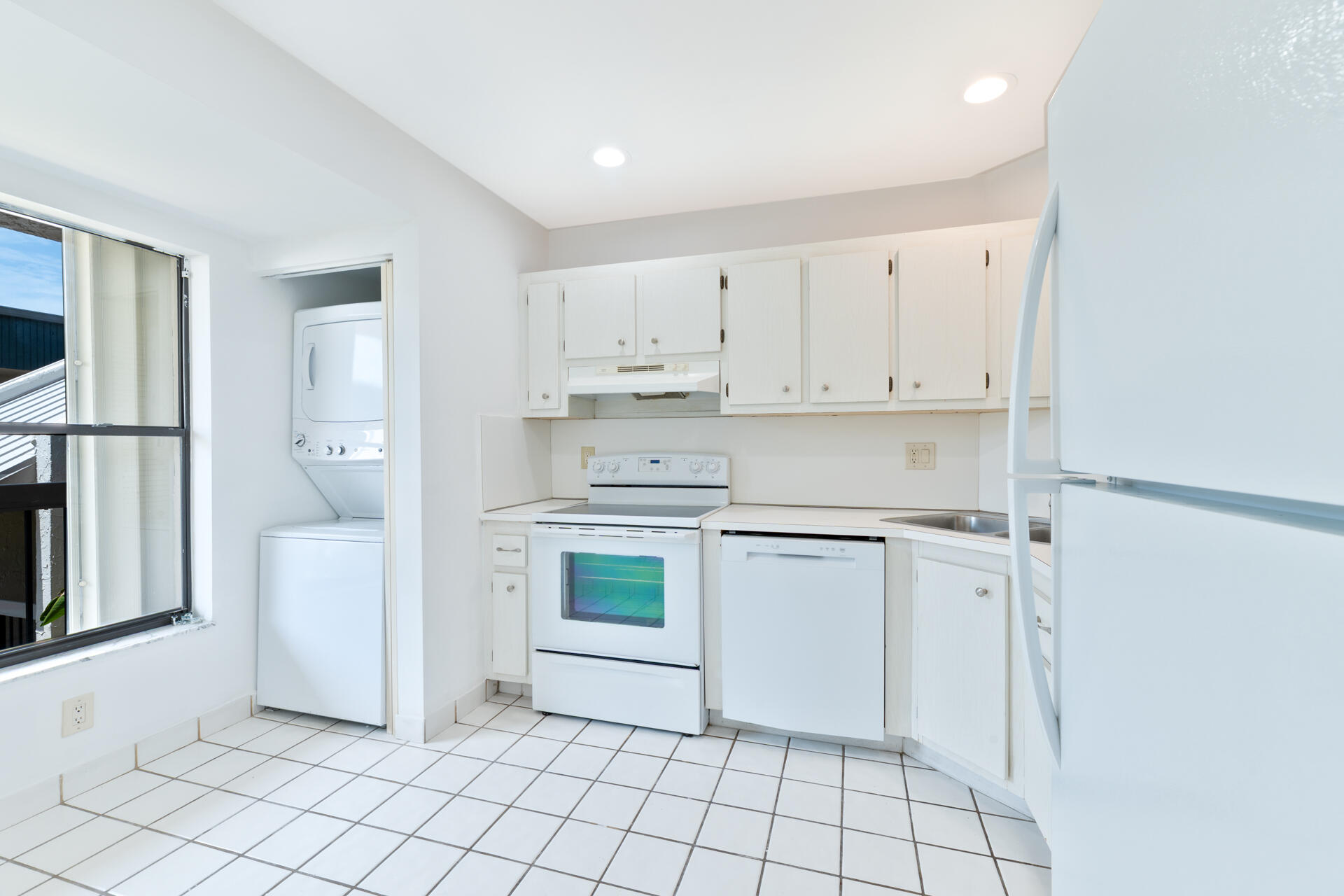 TOWNE GREENE CONDO - Residential