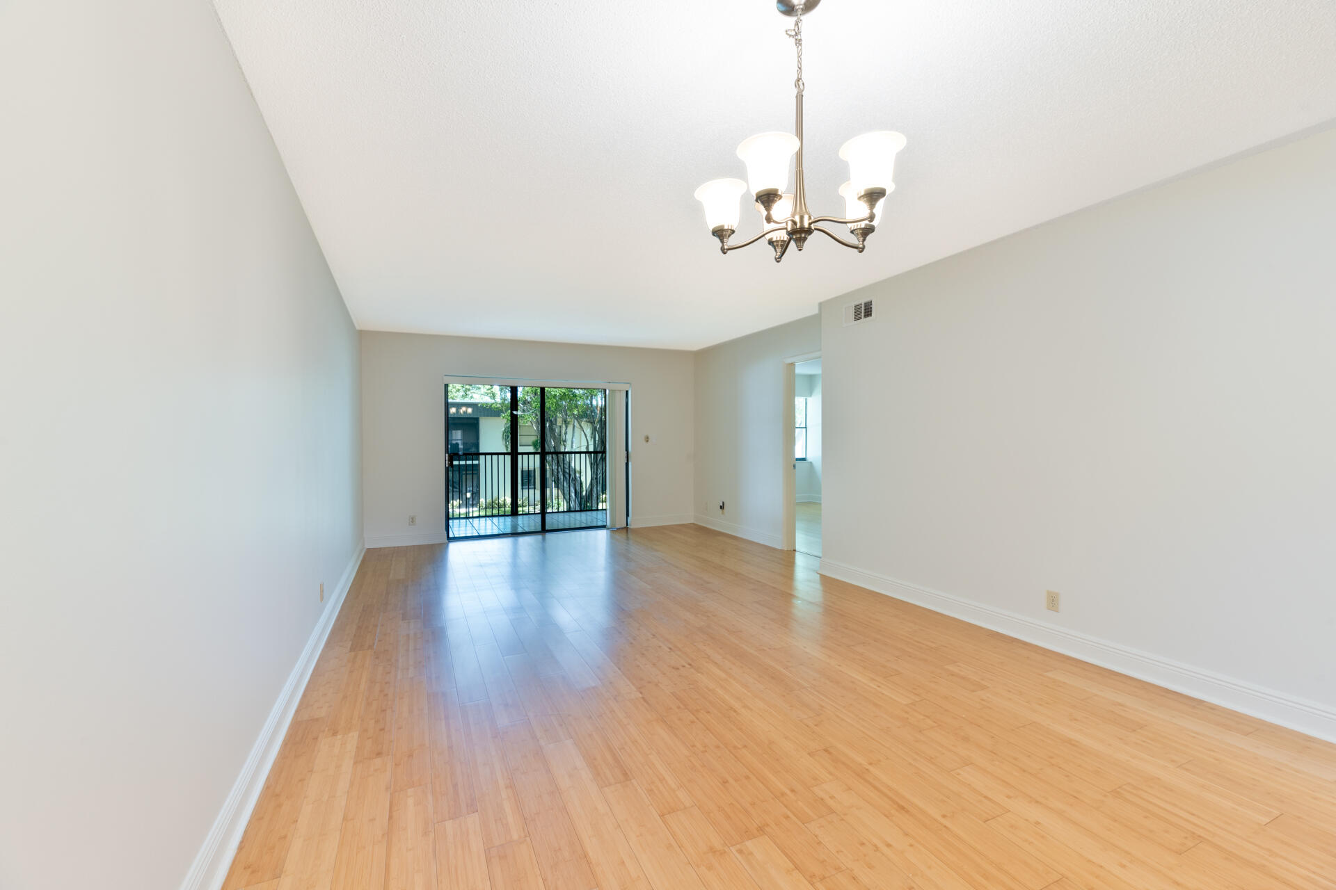 TOWNE GREENE CONDO - Residential