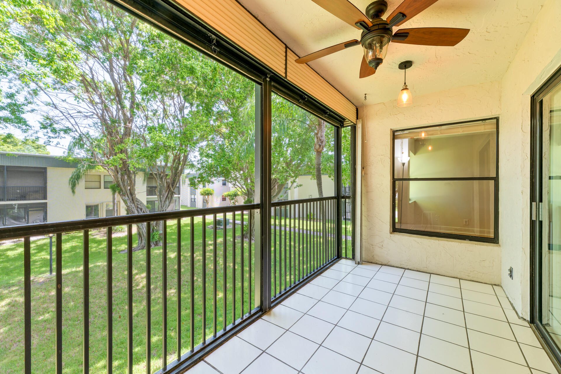 TOWNE GREENE CONDO - Residential
