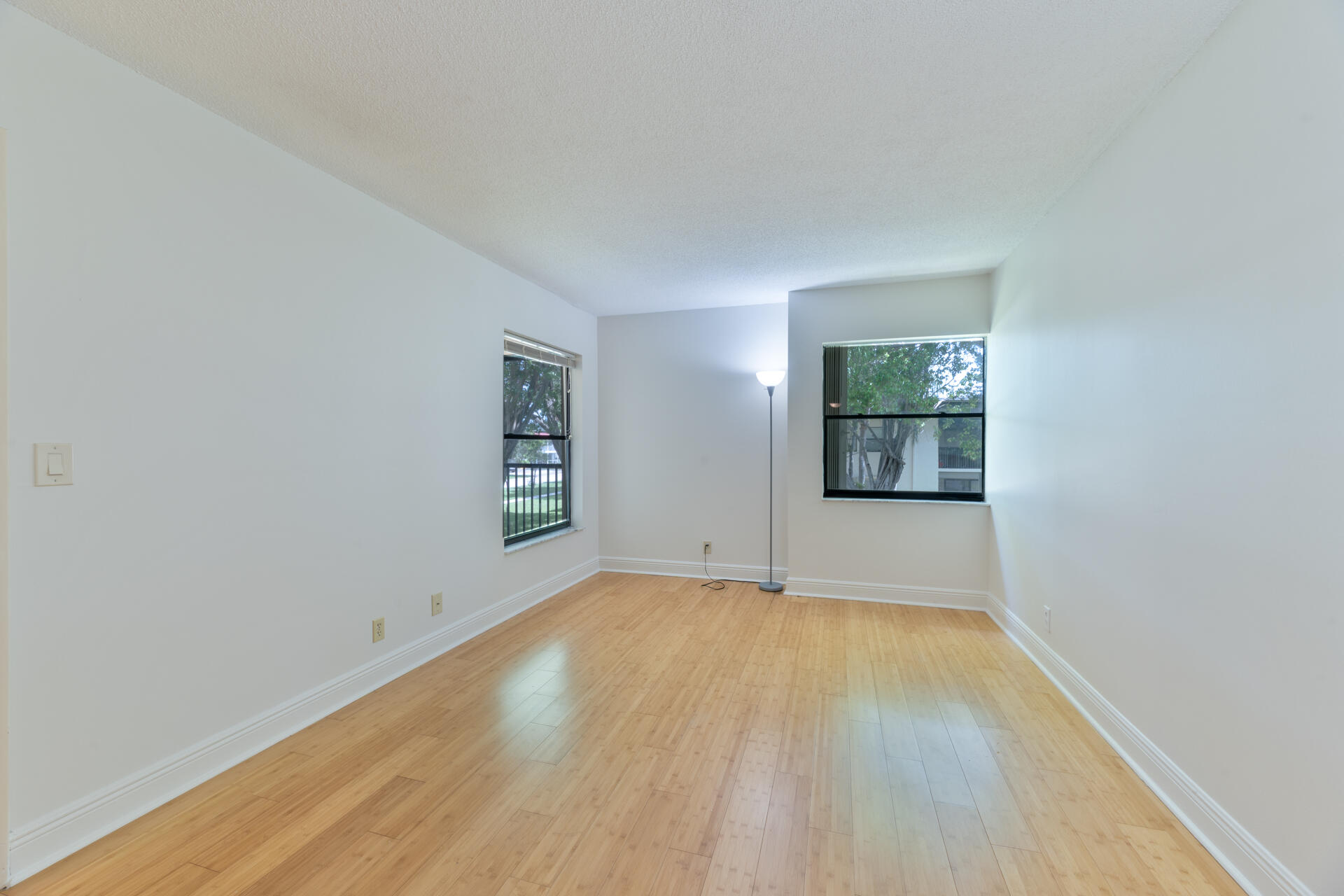 TOWNE GREENE CONDO - Residential