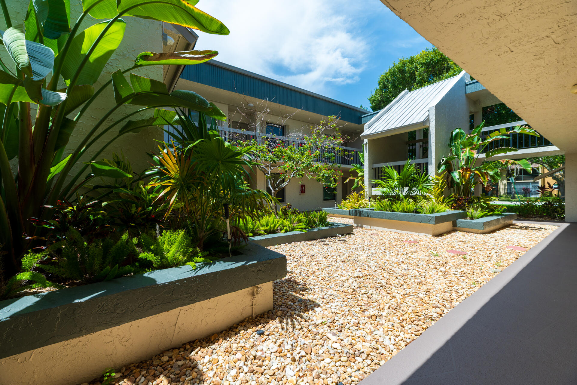 TOWNE GREENE CONDO - Residential