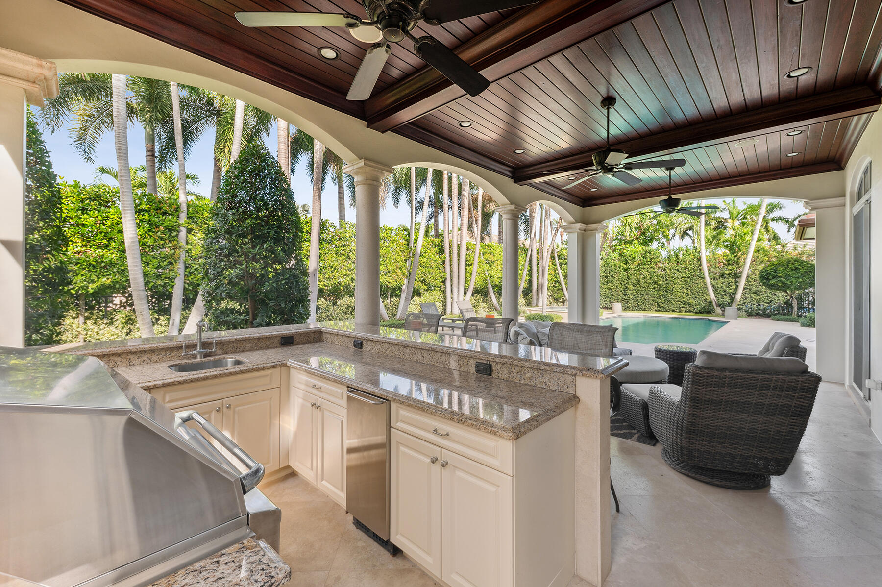 ROYAL PALM YACHT & COUNTRY CLUB - Residential