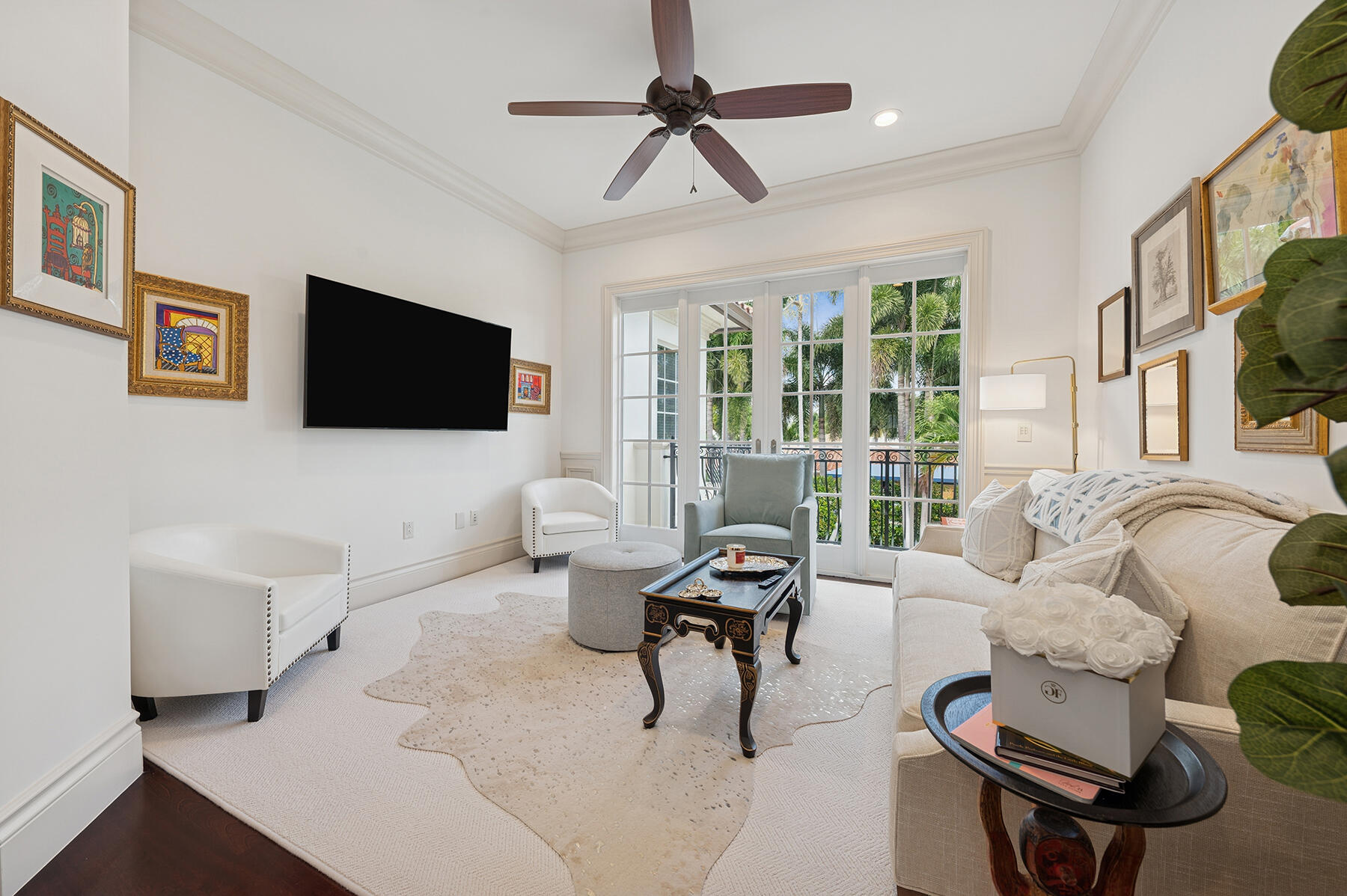 ROYAL PALM YACHT & COUNTRY CLUB - Residential