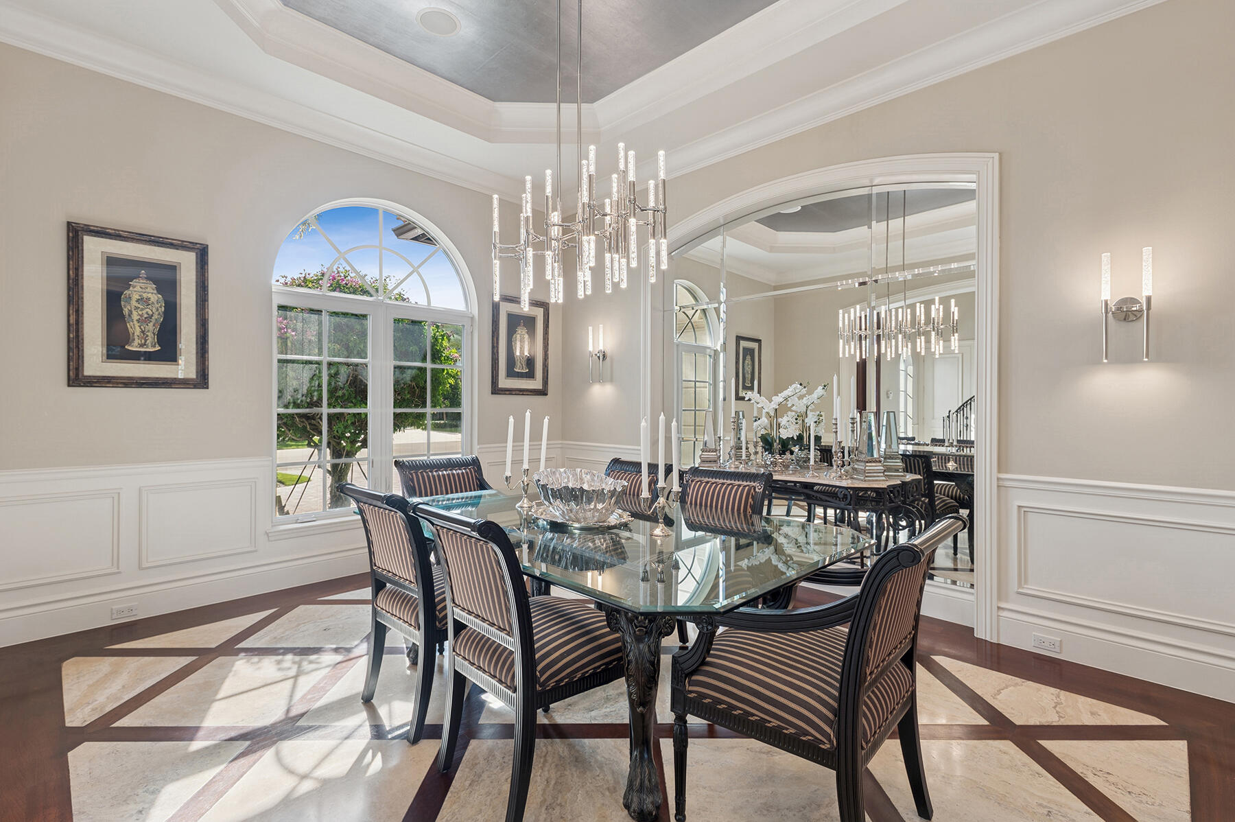 ROYAL PALM YACHT & COUNTRY CLUB - Residential