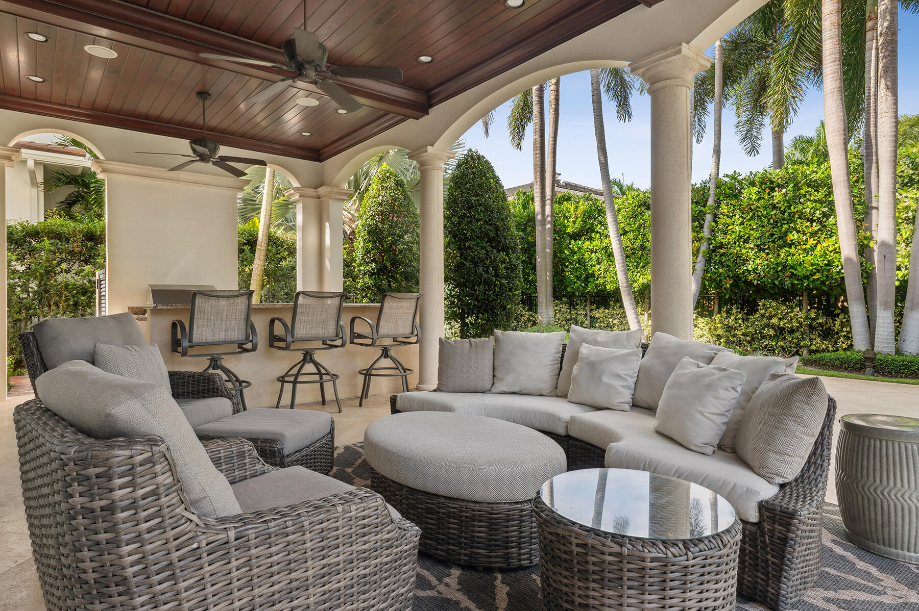ROYAL PALM YACHT & COUNTRY CLUB - Residential