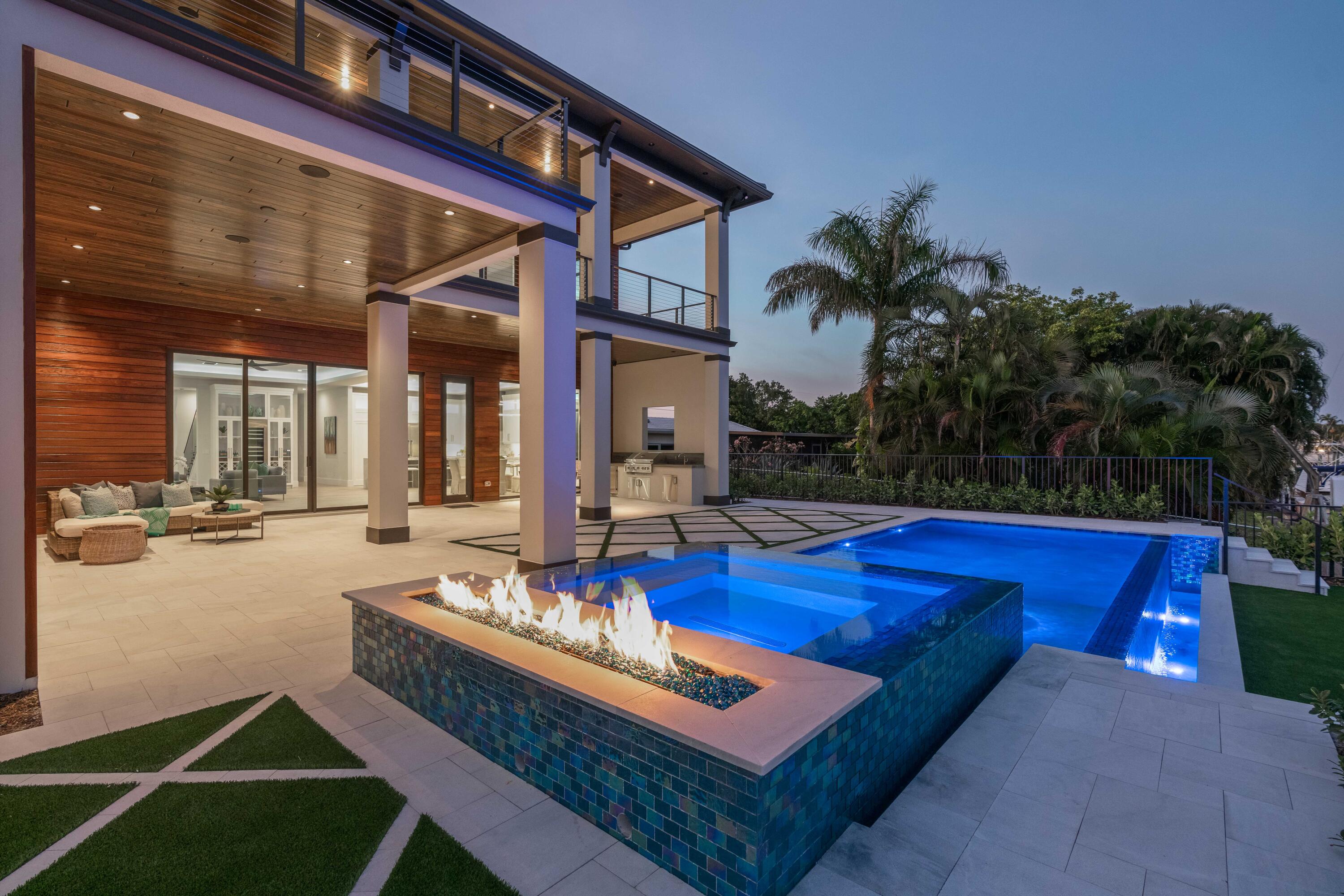 NORTH PALM BEACH VILLAGE OF 6 - Residential