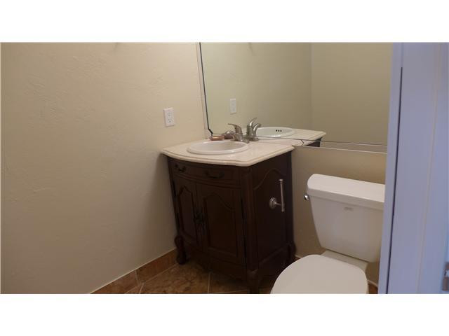 BEACH HOUSE CONDO - Residential
