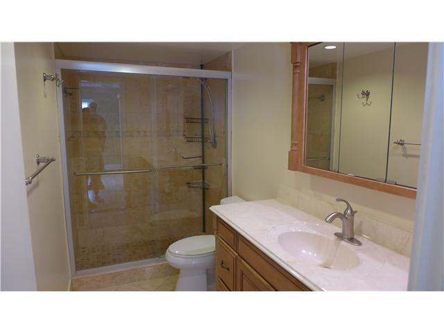 BEACH HOUSE CONDO - Residential
