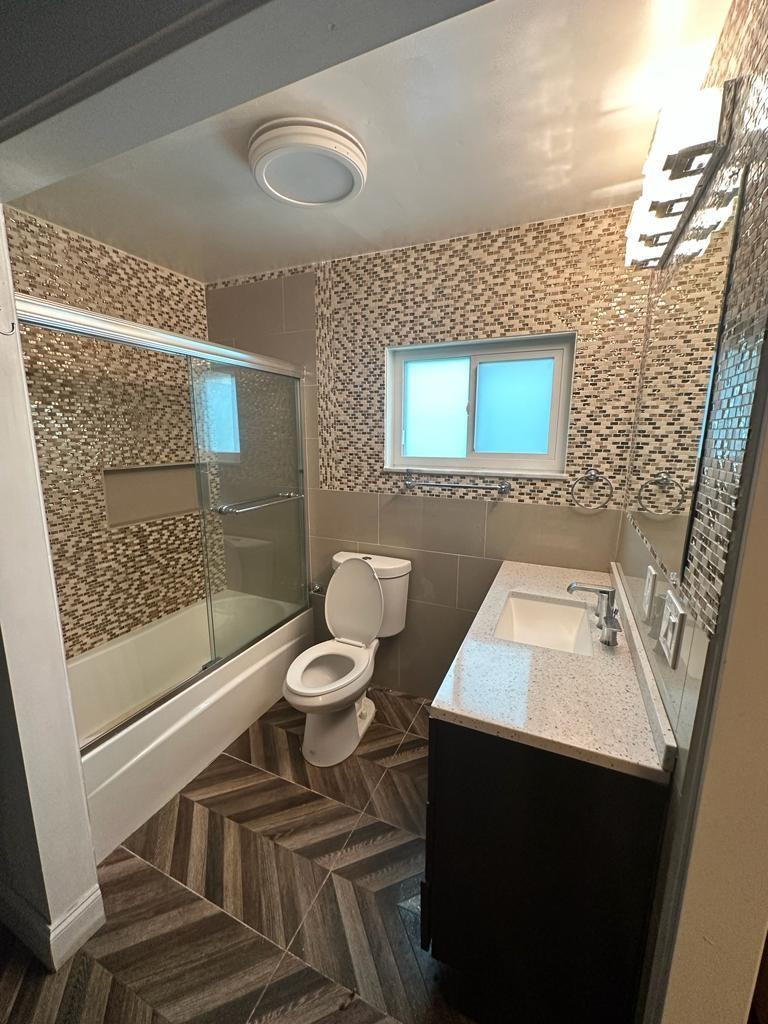 Crystal Lake 4th Sec 66-1 - Residential