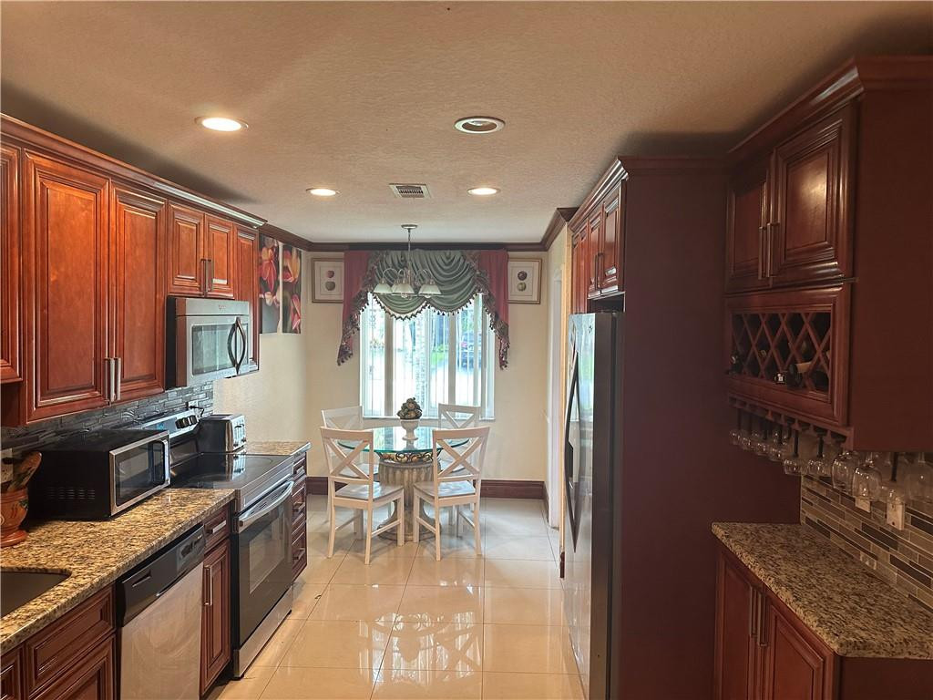 Crystal Lake 4th Sec 66-1 - Residential