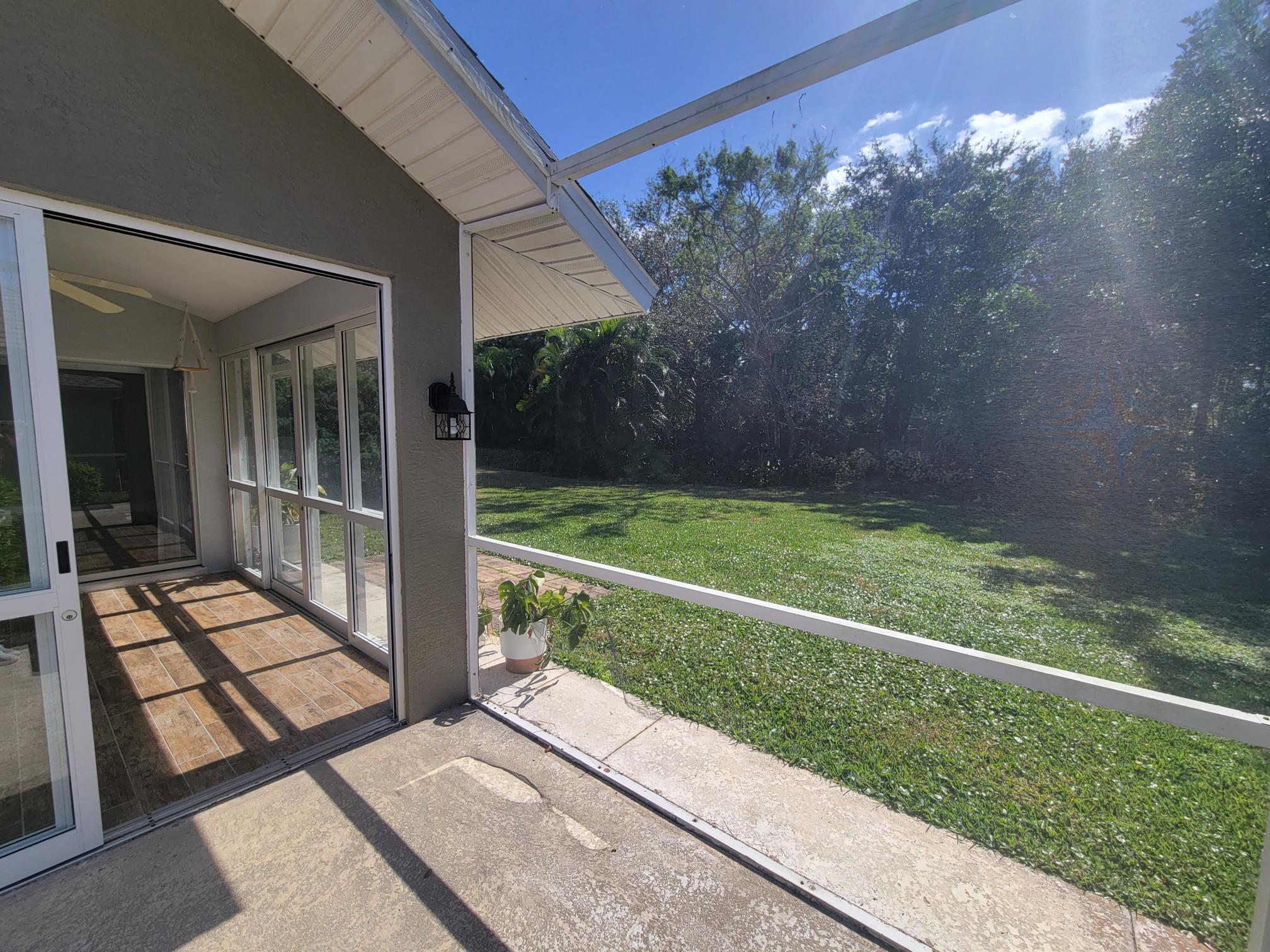 VILLAGES AT COUNTRY CREEK - Residential Lease