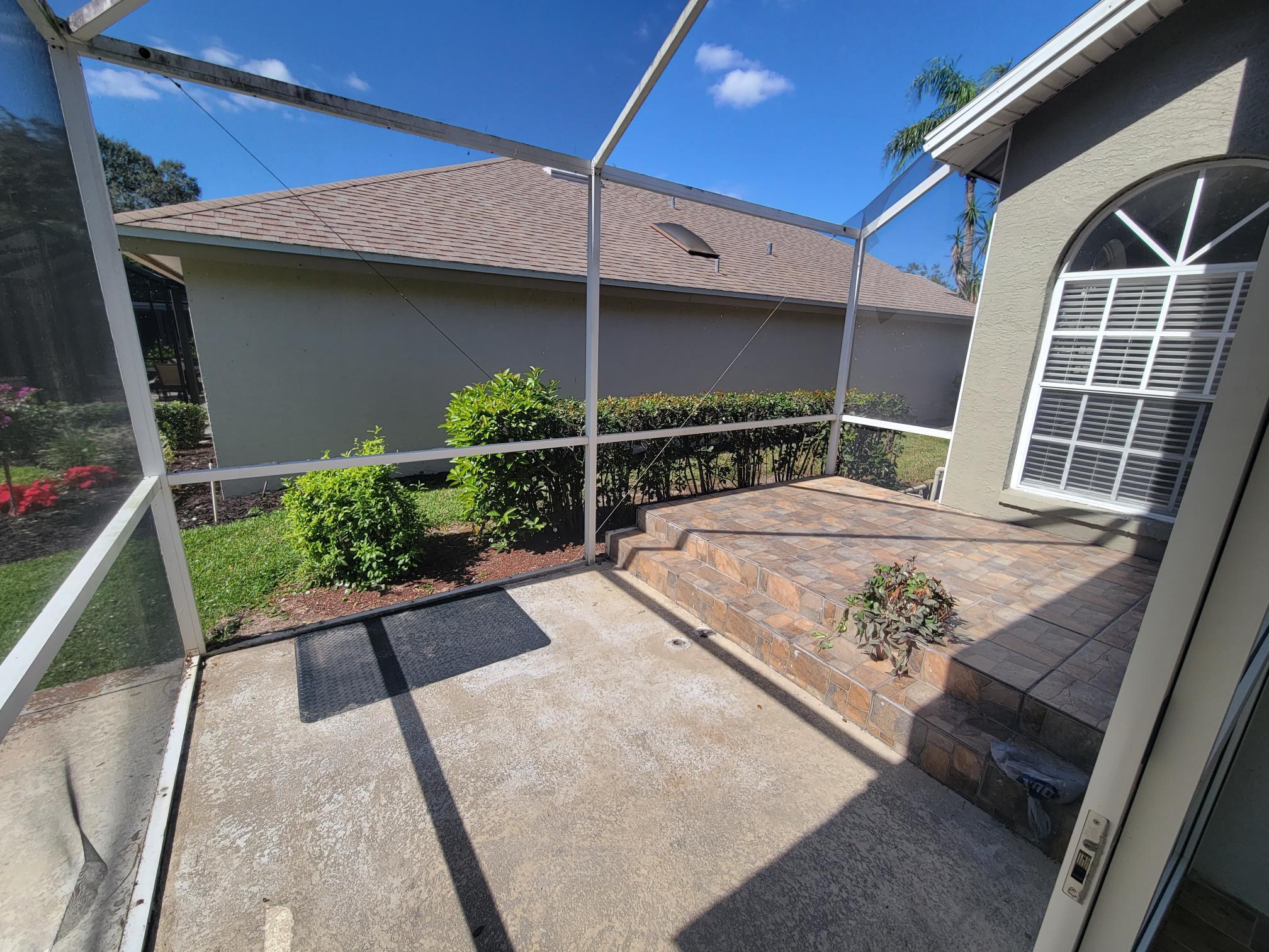 VILLAGES AT COUNTRY CREEK - Residential Lease