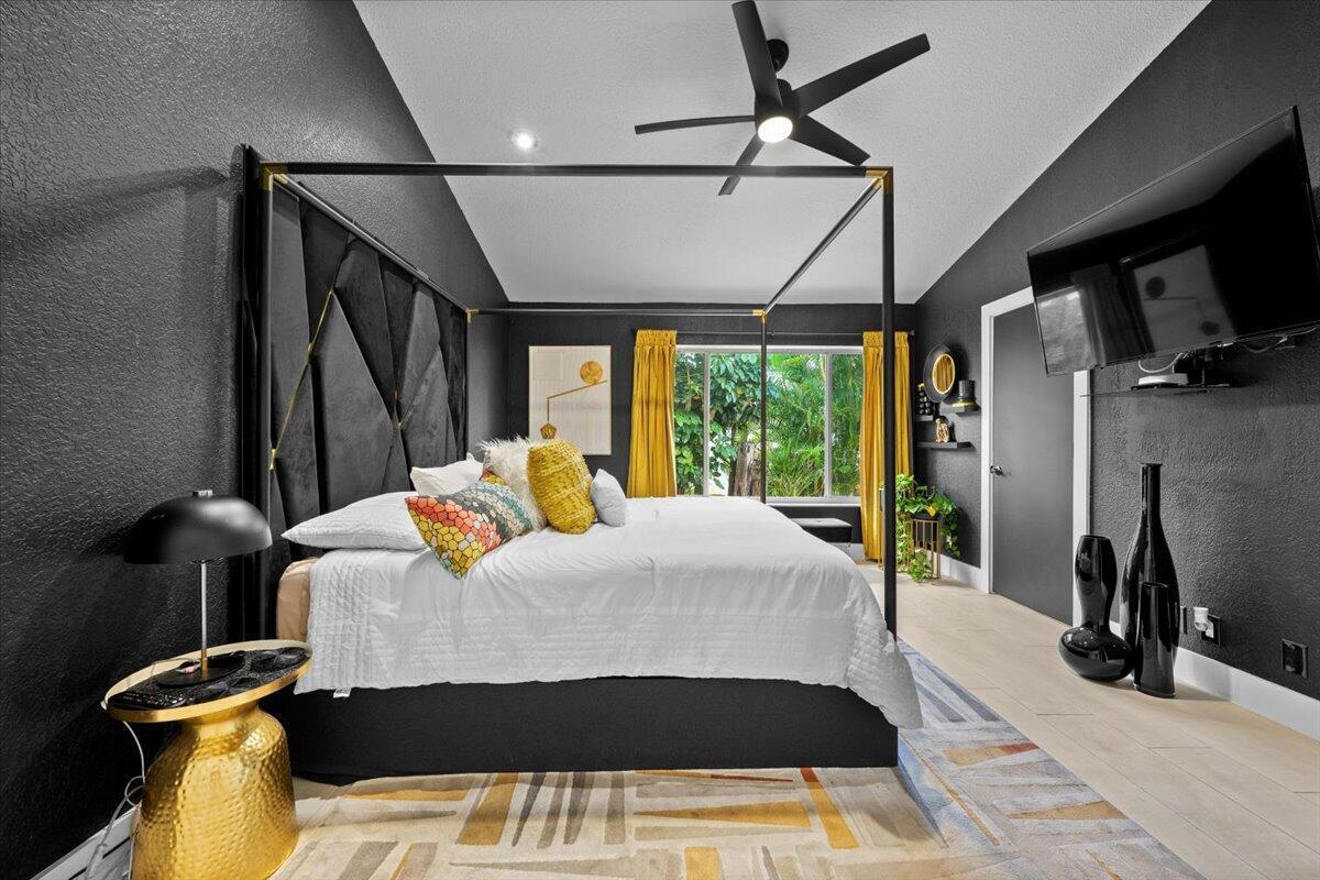 VILLAS OF MONTEREY AT INDIAN SPRING - Residential