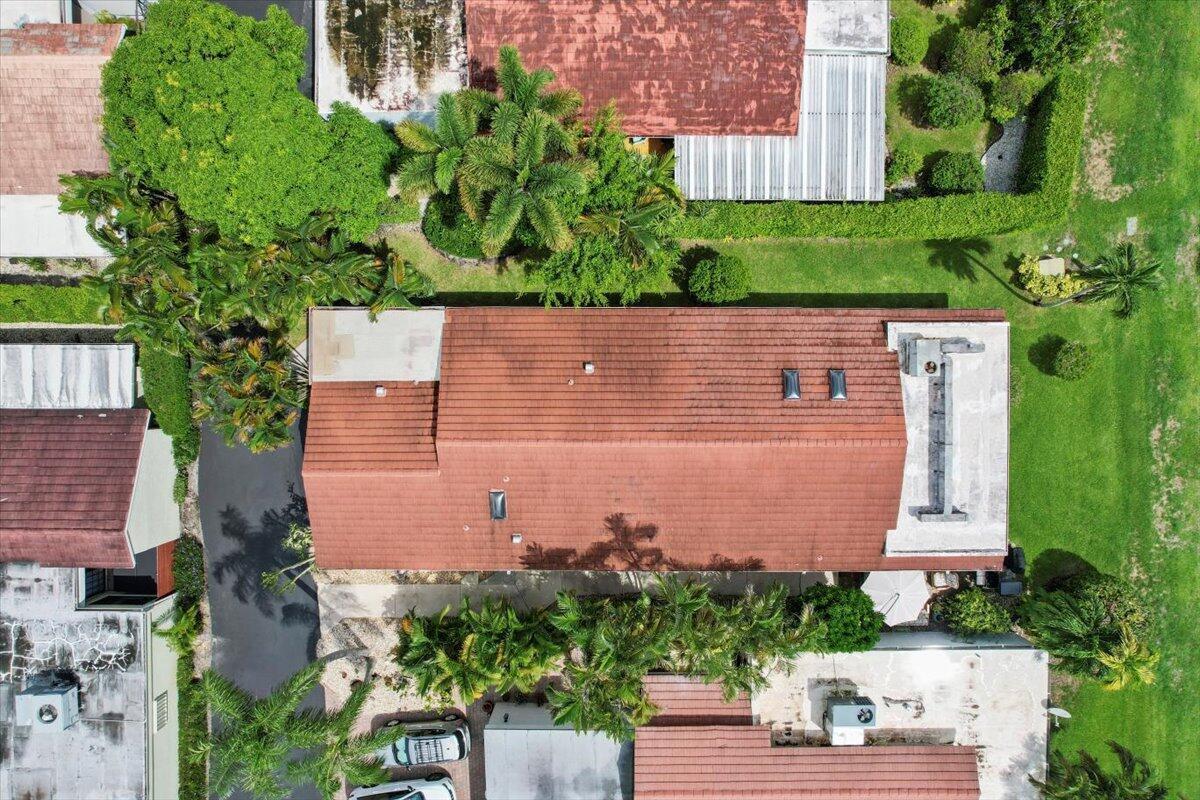 VILLAS OF MONTEREY AT INDIAN SPRING - Residential